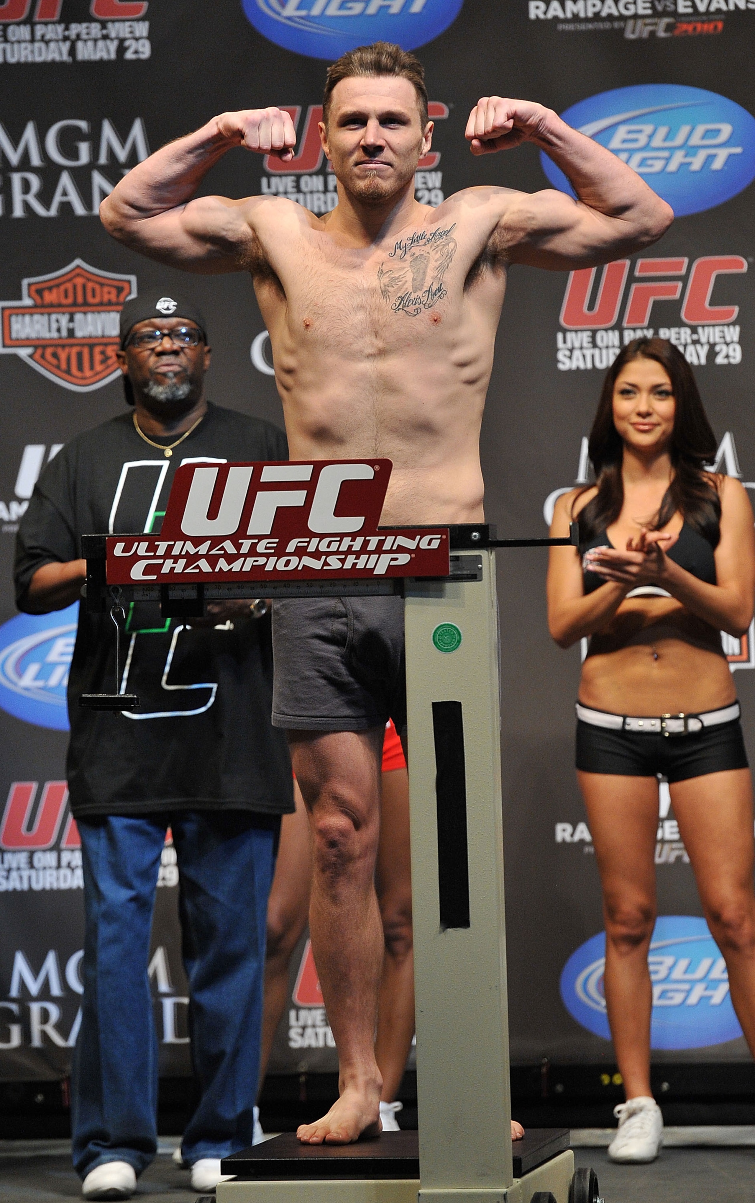 LAS VEGAS - MAY 28:  UFC fighter Dan Miller weighs in for his fight against UFC fighter Michael Bisping at UFC 114: Rampage versus Rashad at the Mandalay Bay Hotel on May 28, 2010 in Las Vegas, Nevada.  (Photo by Jon Kopaloff/Getty Images)