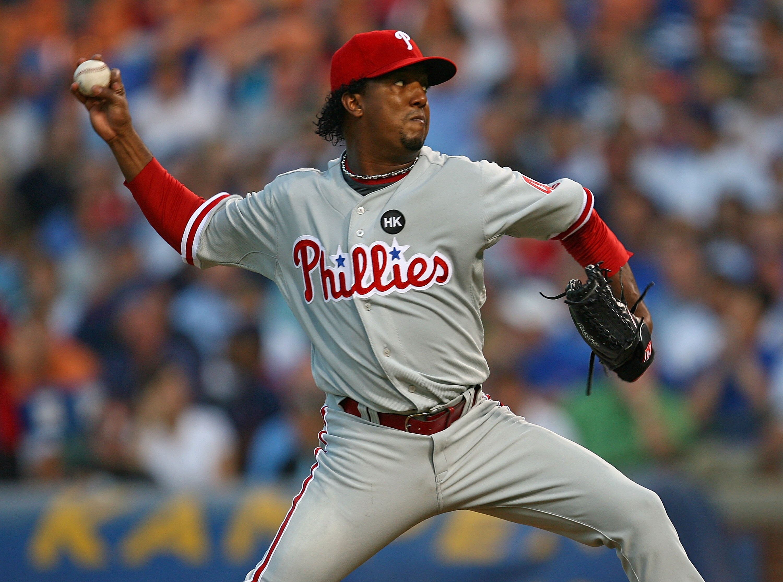 CHICAGO - AUGUST 12: Pedro Martinez #45 of the Philadelphia Phillies delivers the ball against the Chicago Cubs on August 12, 2009 at Wrigley Field in Chicago, Illinois. (Photo by Jonathan Daniel/Getty Images)
