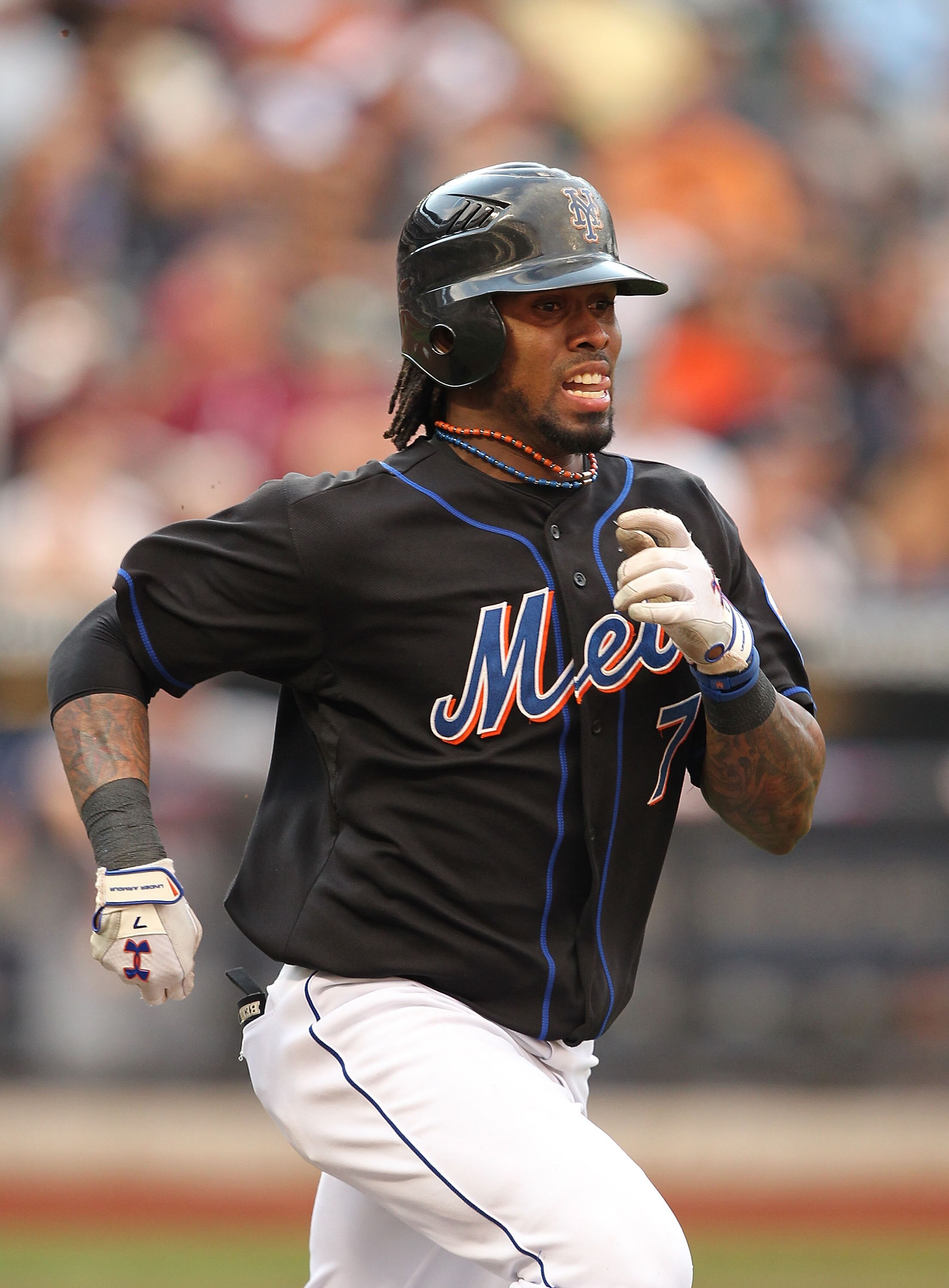 NEW YORK - SEPTEMBER 18:  Jose Reyes #7 of the New York Mets in action against the Atlanta Braves during their game on September 18, 2010 at Citi Field in the Flushing neighborhood of the Queens borough of New York City.  (Photo by Al Bello/Getty Images)