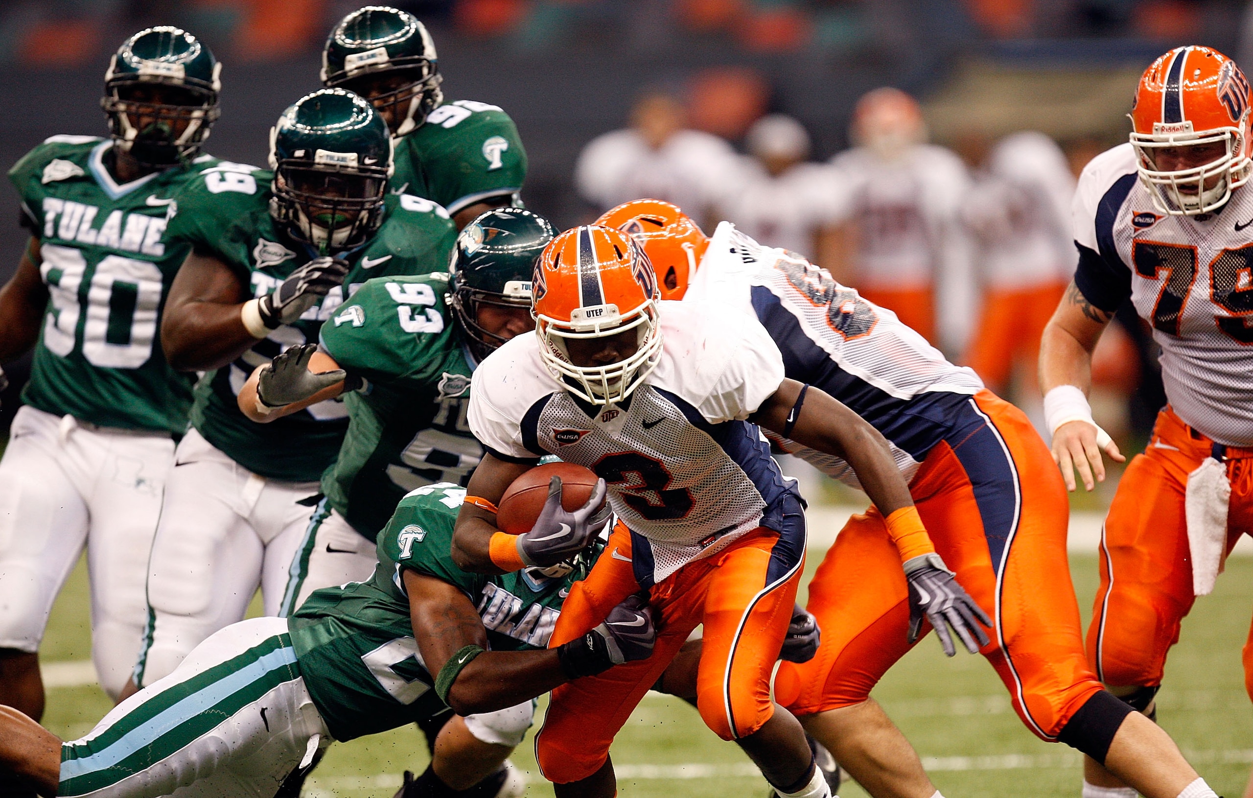 NEW ORLEANS - NOVEMBER 07:  Running back Donald Buckram #3 of the UTEP Miners runs against the Tulane Green Wave at Louisana Superdome on November 7, 2009 in New Orleans, Louisiana.  (Photo by Ronald Martinez/Getty Images)