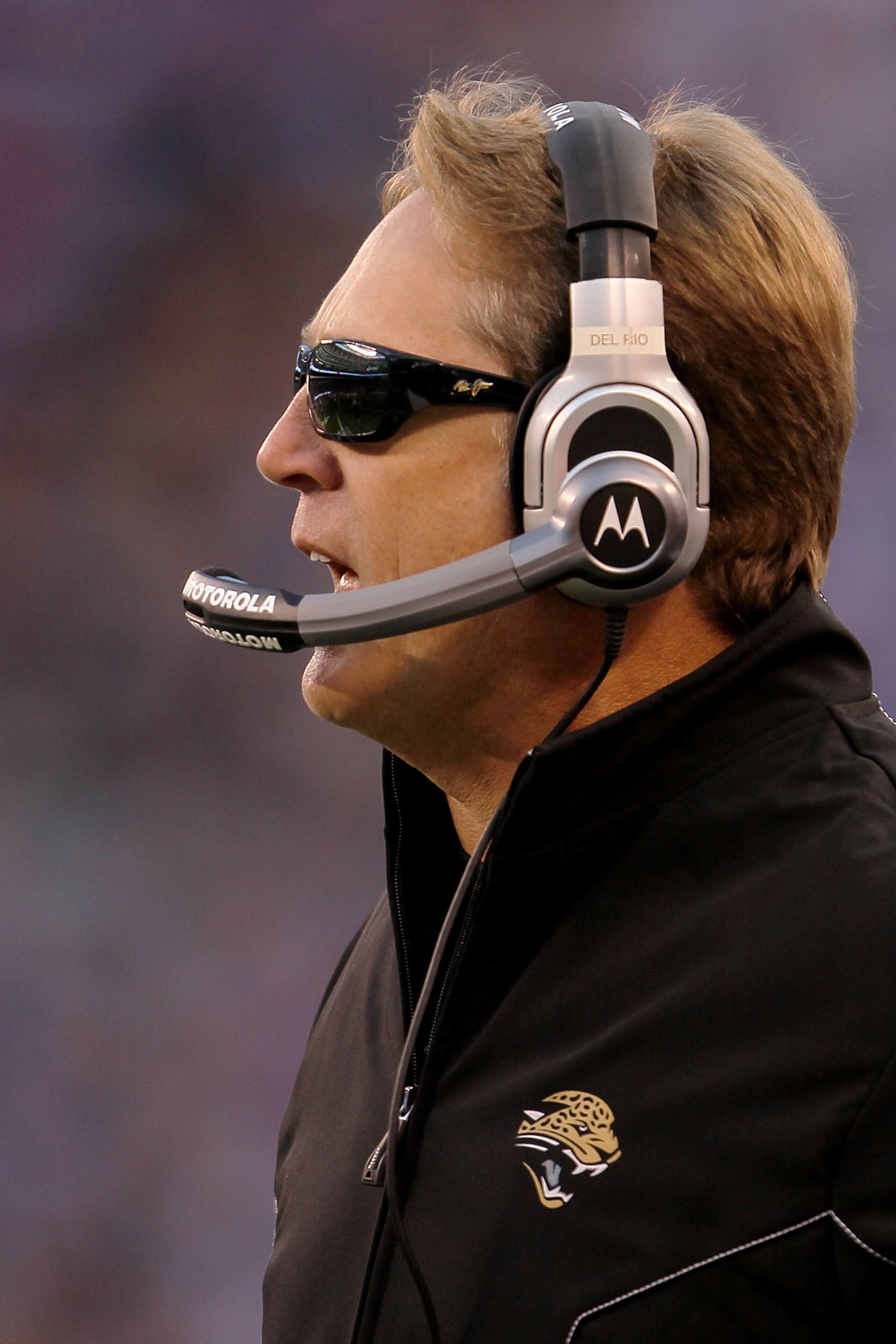 EAST RUTHERFORD, NJ - NOVEMBER 28:  Head coach Jack Del Rio of the Jacksonville Jaguars watches on against the New York Giants at New Meadowlands Stadium on November 28, 2010 in East Rutherford, New Jersey.  (Photo by Chris McGrath/Getty Images)