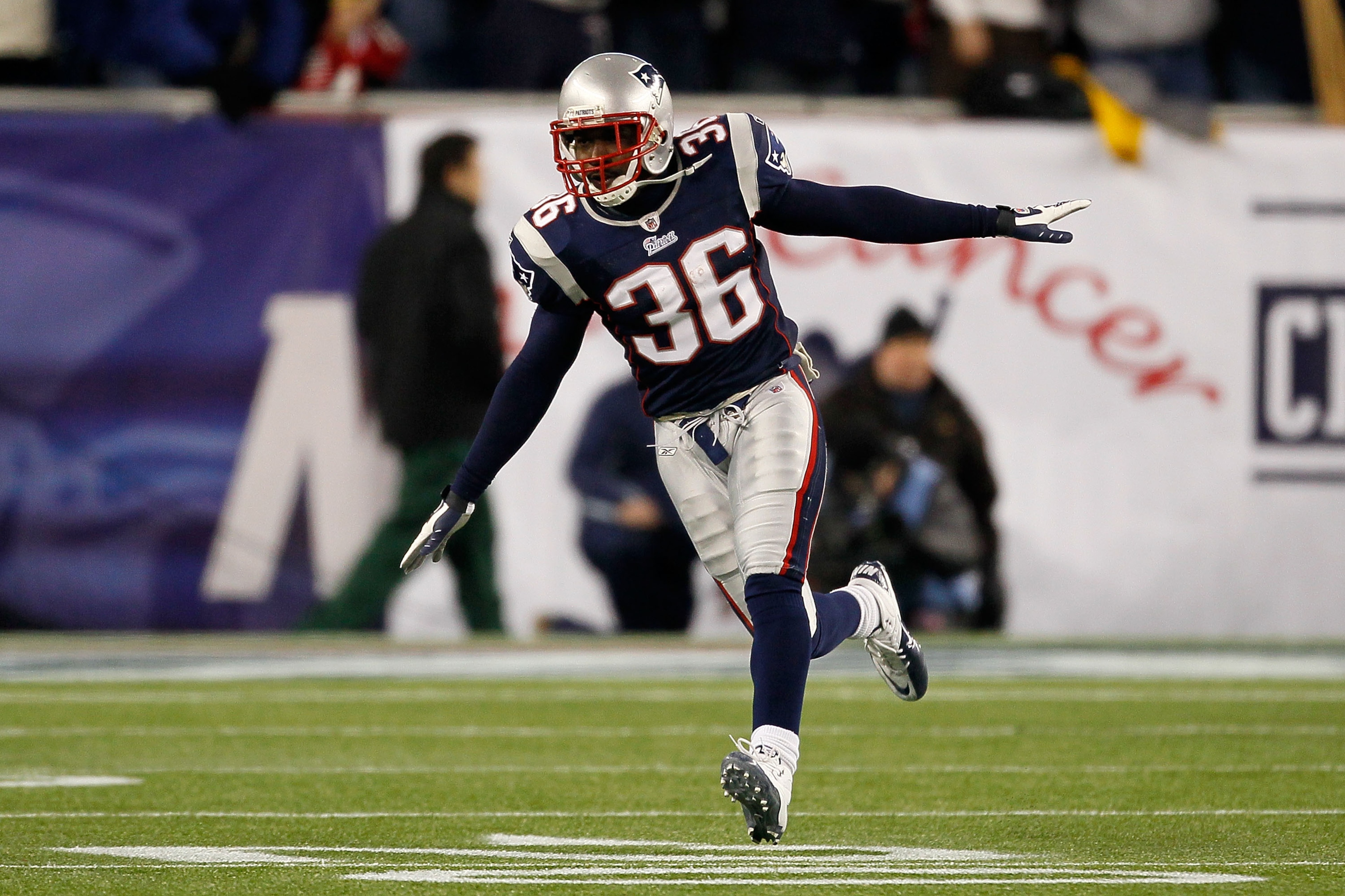 FOXBORO, MA - DECEMBER 06: James Sanders #36 of the New England Patriots celebrates after he intercepted a pass against the New York Jets at Gillette Stadium on December 6, 2010 in Foxboro, Massachusetts. (Photo by Jim Rogash/Getty Images) FOXBORO, MA - DECEMBER 06: James Sanders #36 of the New England Patriots celebrates after he intercepted a pass against the New York Jets at Gillette Stadium on December 6, 2010 in Foxboro, Massachusetts. (Photo by Jim Rogash/Getty Images)