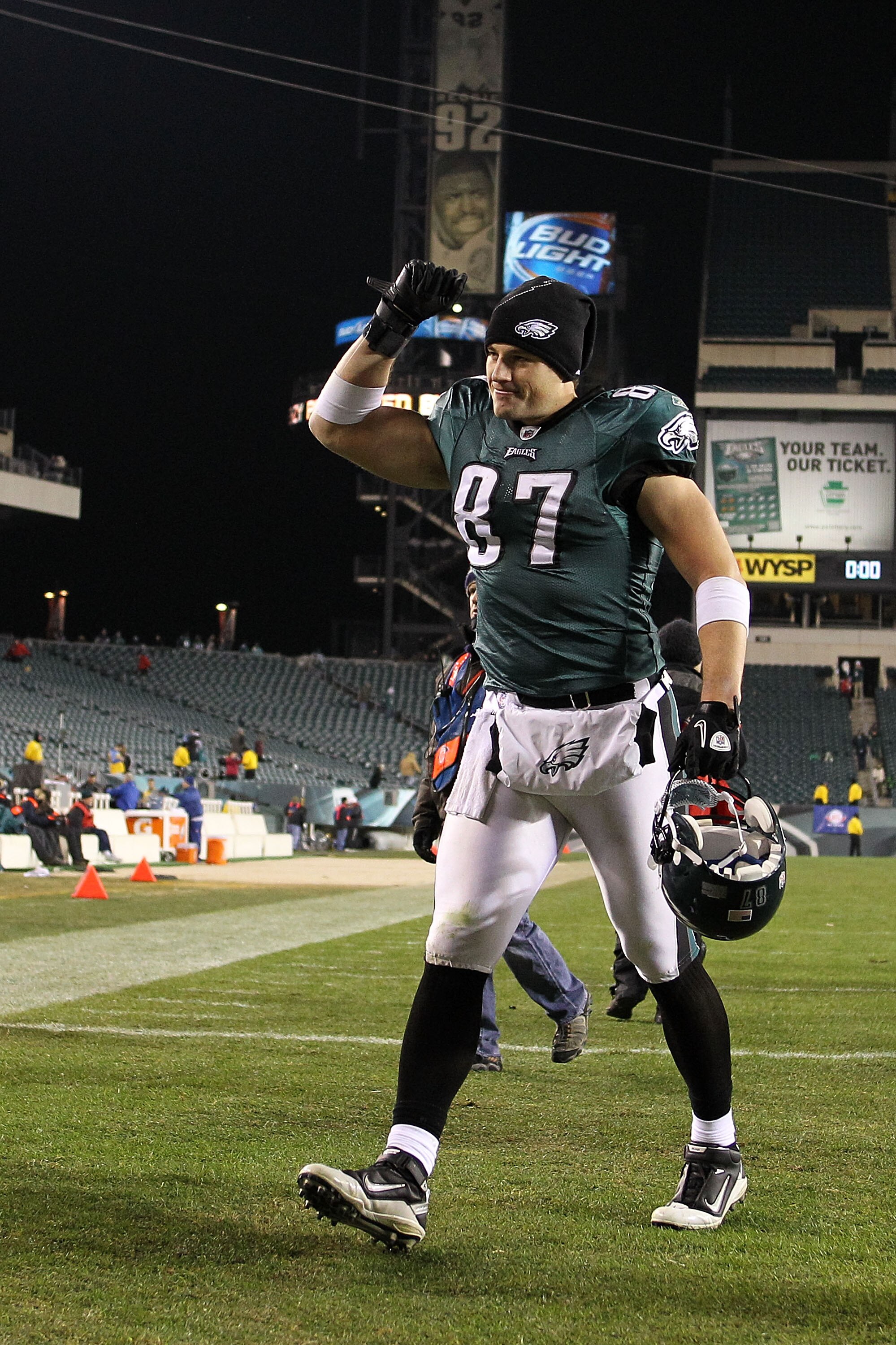 PHILADELPHIA, PA - DECEMBER 02:  Brent Celek #87 of the Philadelphia Eagles celebrates as he walks off the field after they won 34-24 against the Houston Texans at Lincoln Financial Field on December 2, 2010 in Philadelphia, Pennsylvania.  (Photo by Chris