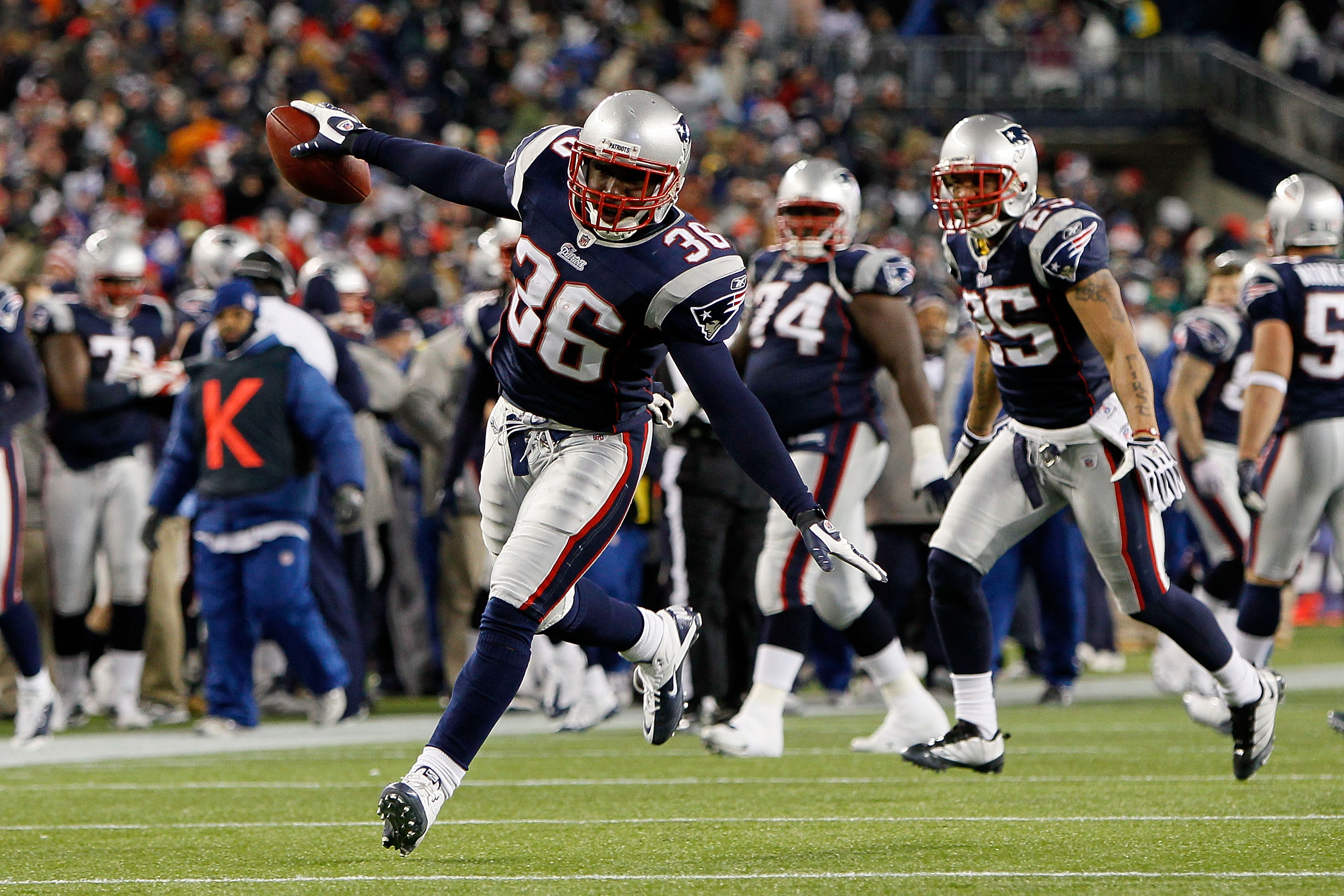 FOXBORO, MA - DECEMBER 06:  James Sanders #36 of the New England Patriots celebrates after he intercepted a pass against the New York Jets at Gillette Stadium on December 6, 2010 in Foxboro, Massachusetts.  (Photo by Jim Rogash/Getty Images)