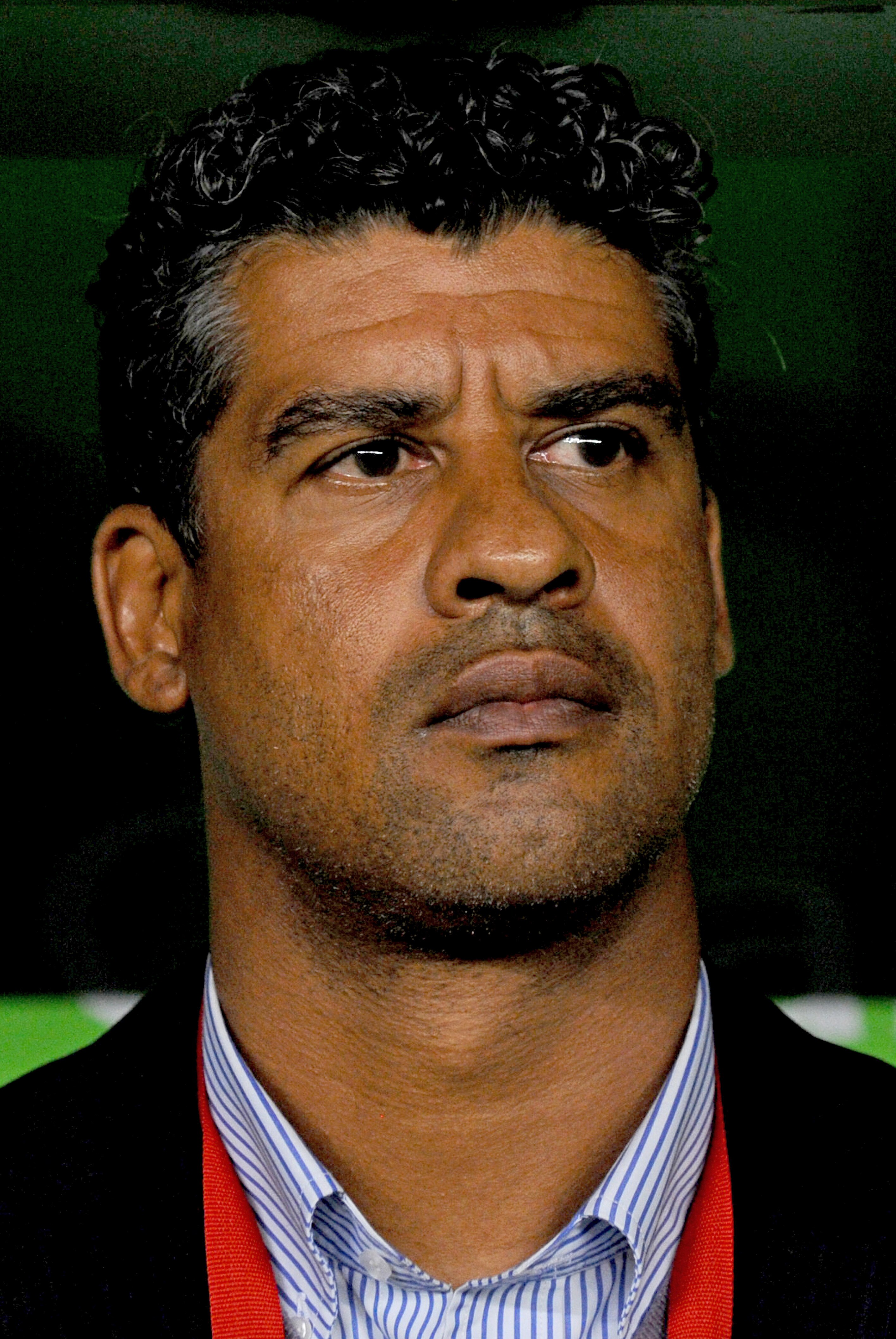 ISTANBUL, TURKEY - OCTOBER 25:  Galatasaray coach Frank Rijkaard during the Turkish Super League match between Fenerbahce and Galatasaray held on October 25, 2009 at Sukru Saracoglu Stadium in Istanbul, Turkey. (Photo by Mustafa Ozer/EuroFootball/Getty Im