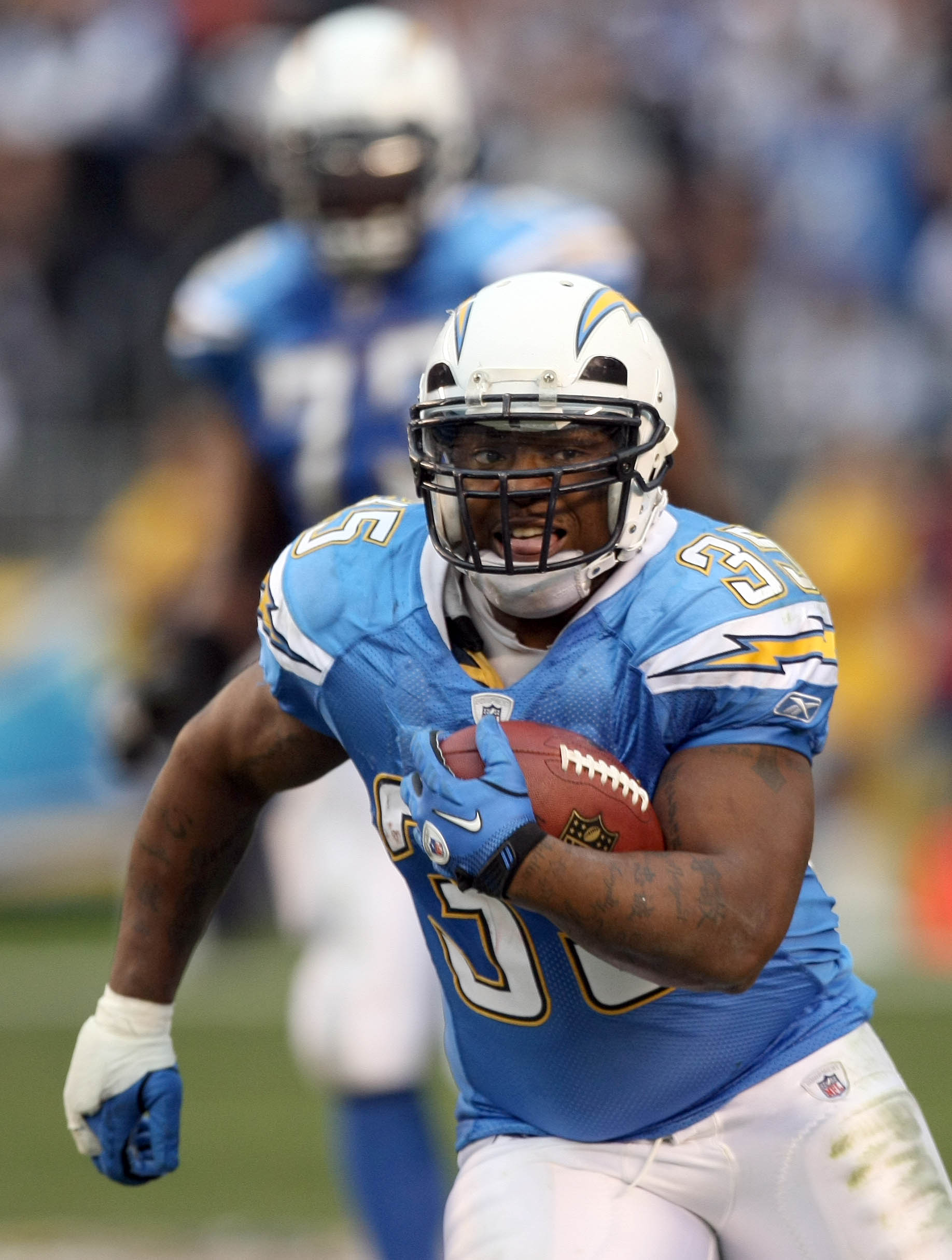 SAN DIEGO, CA - DECEMBER 5: Runningback Mike Tolbert #35 of the San Diego Chargers runs against the Oakland Raiders during their NFL game at Qualcomm Stadium on December 5, 2010 in San Diego, California. (Photo by Donald Miralle/Getty Images)