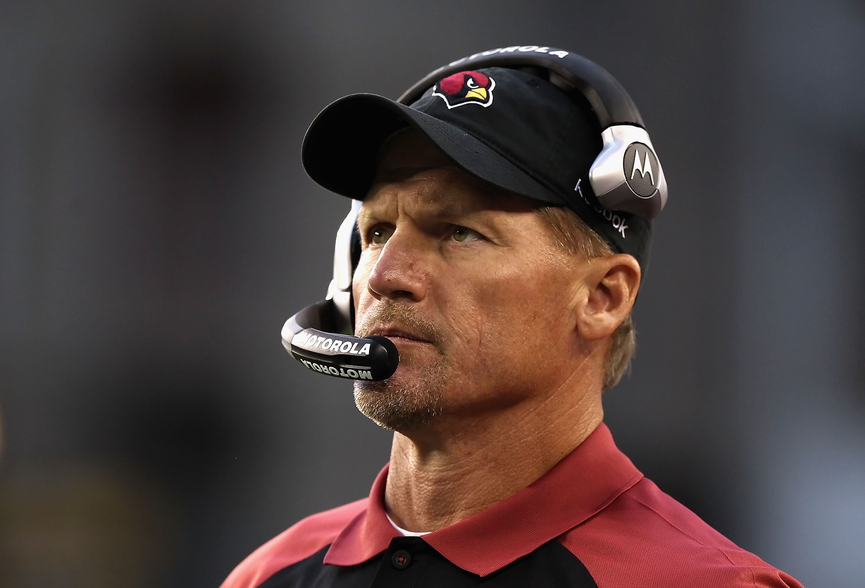 GLENDALE, AZ - DECEMBER 05:  Head coach Ken Whisenhunt of the Arizona Cardinals watches from the sidelines during the NFL game against the St. Louis Rams at the University of Phoenix Stadium on December 5, 2010 in Glendale, Arizona. The Rams defeated the