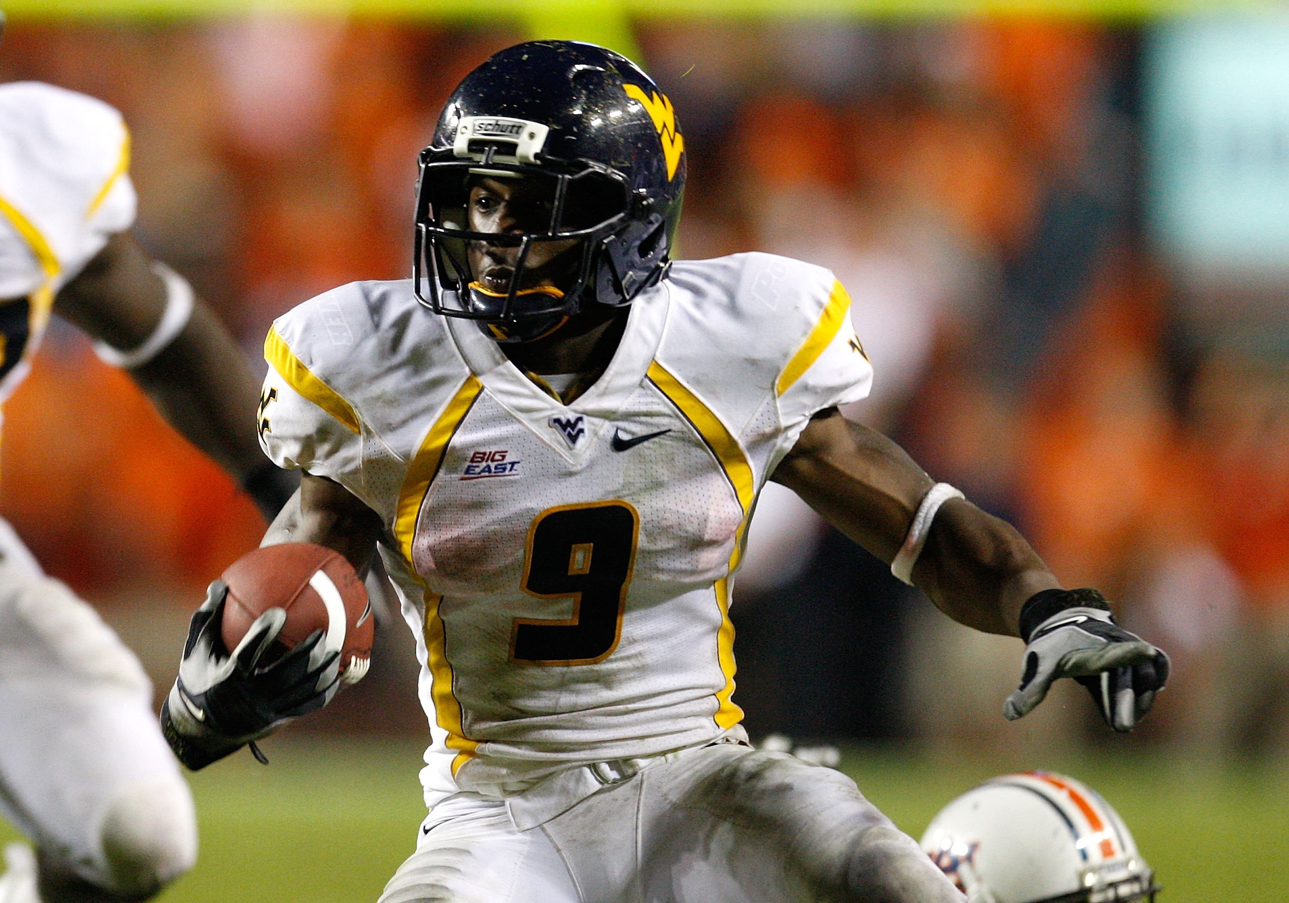 AUBURN, AL - SEPTEMBER 19: Jock Sanders #9 of the West Virginia Mountaineers against the Auburn Tigers at Jordan-Hare Stadium on September 19, 2009 in Auburn, Alabama. (Photo by Kevin C. Cox/Getty Images) AUBURN, AL - SEPTEMBER 19: Jock Sanders #9 of the West Virginia Mountaineers against the Auburn Tigers at Jordan-Hare Stadium on September 19, 2009 in Auburn, Alabama. (Photo by Kevin C. Cox/Getty Images)