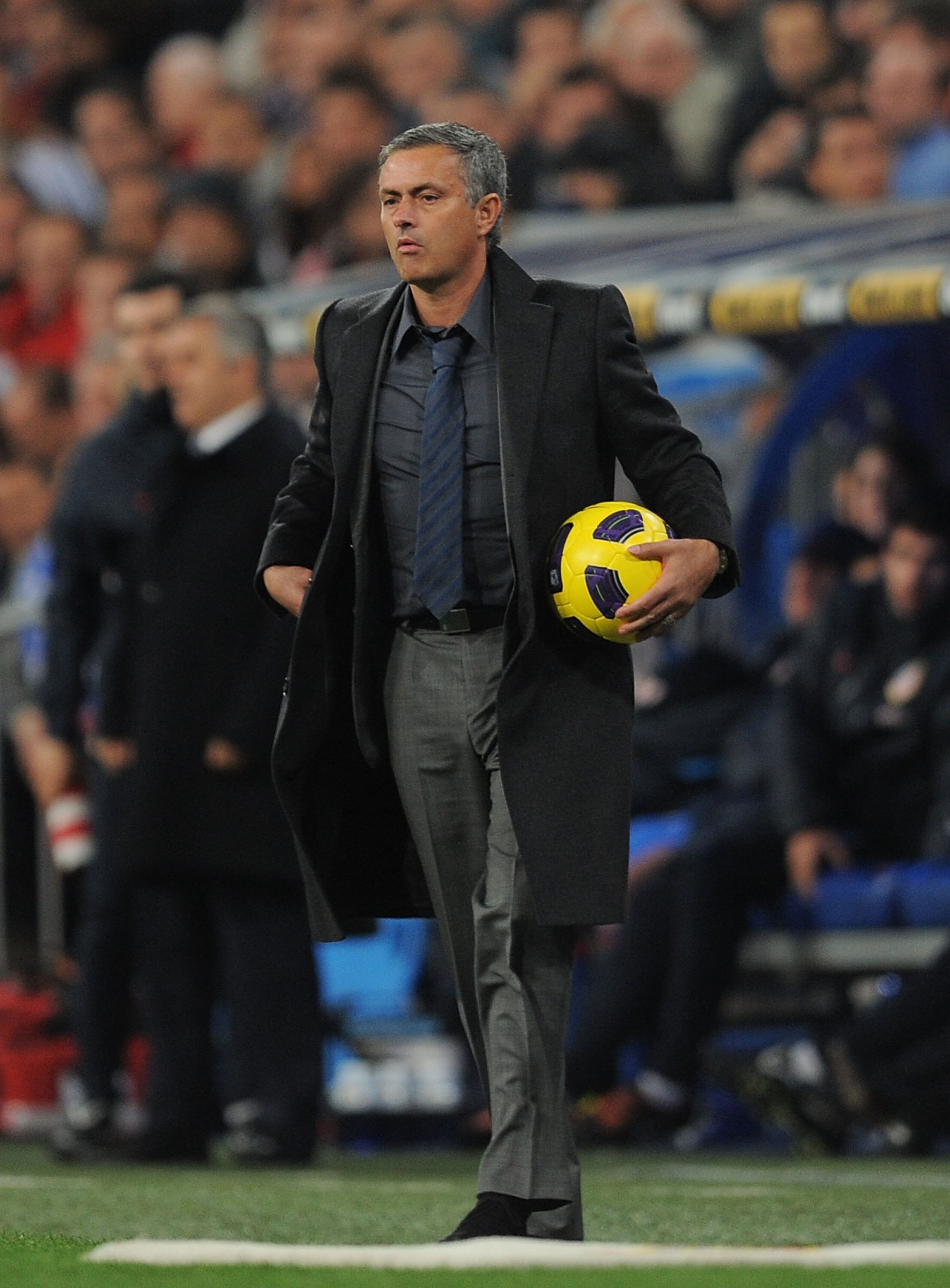 MADRID, SPAIN - NOVEMBER 07: Real Madrid manager Jose Mourinho watches his side play Atletico Madrid in the La Liga match between Real Madrid and Atletico Madrid at Estadio Santiago Bernabeu on November 7, 2010 in Madrid, Spain.  (Photo by Denis Doyle/Get