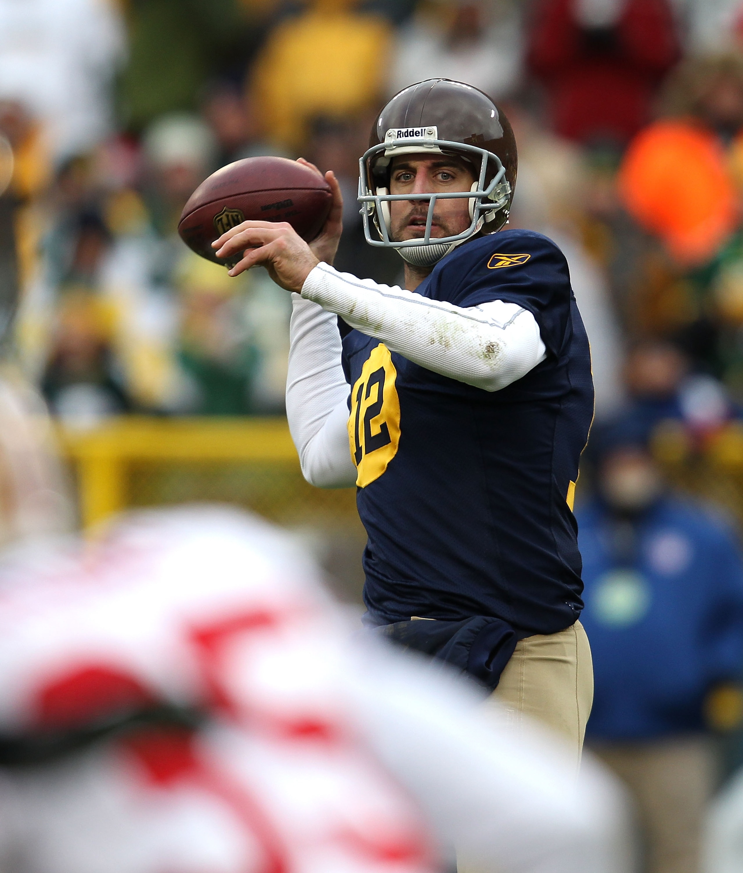 GREEN BAY, WI - DECEMBER 05: Aaron Rodgers #12 of the Green Bay Packers throws a pass against the San Francisco 49ers at Lambeau Field on December 5, 2010 in Green Bay, Wisconsin. The Packers defeated the 49ers 34-16. (Photo by Jonathan Daniel/Getty Image