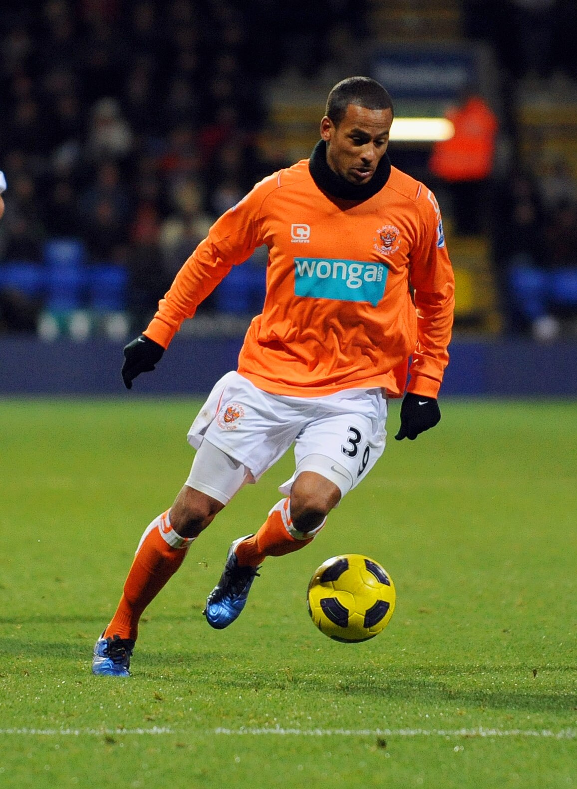 BOLTON, UNITED KINGDOM - NOVEMBER 27: DJ Campbell of Blackpool in action during the Barclays Premier League match between Bolton Wanderers and Blackpool at the Reebok Stadium on November 27, 2010 in Bolton, England. (Photo by Clint Hughes/Getty Images)