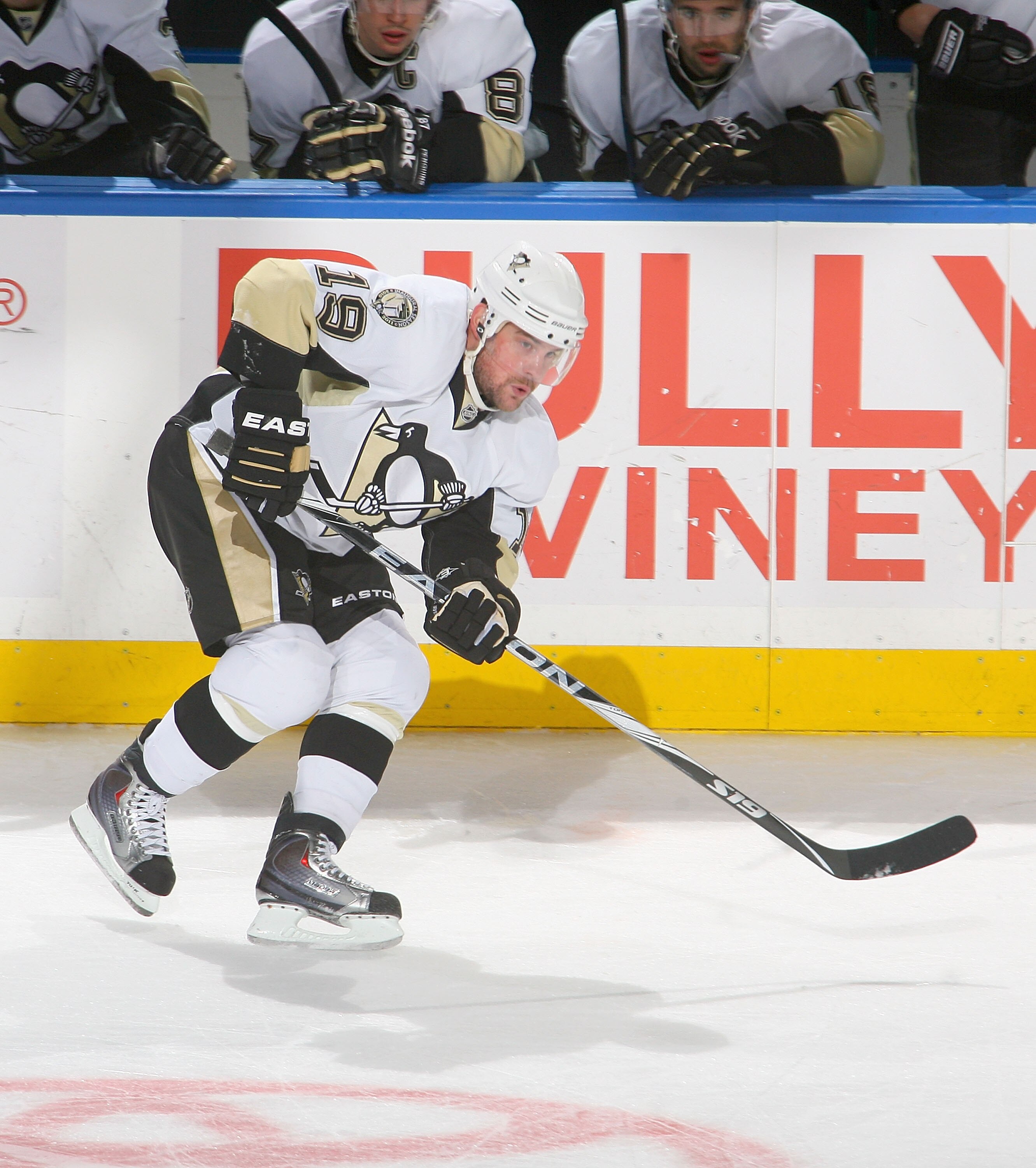 BUFFALO, NY - NOVEMBER 24: Mike Comrie #19 of the Pittsburgh Penguins skates against of the Buffalo Sabres  at HSBC Arena  on November 24, 2010 in Buffalo, New York. Pittsburgh won 1-0.  (Photo by Rick Stewart/Getty Images)