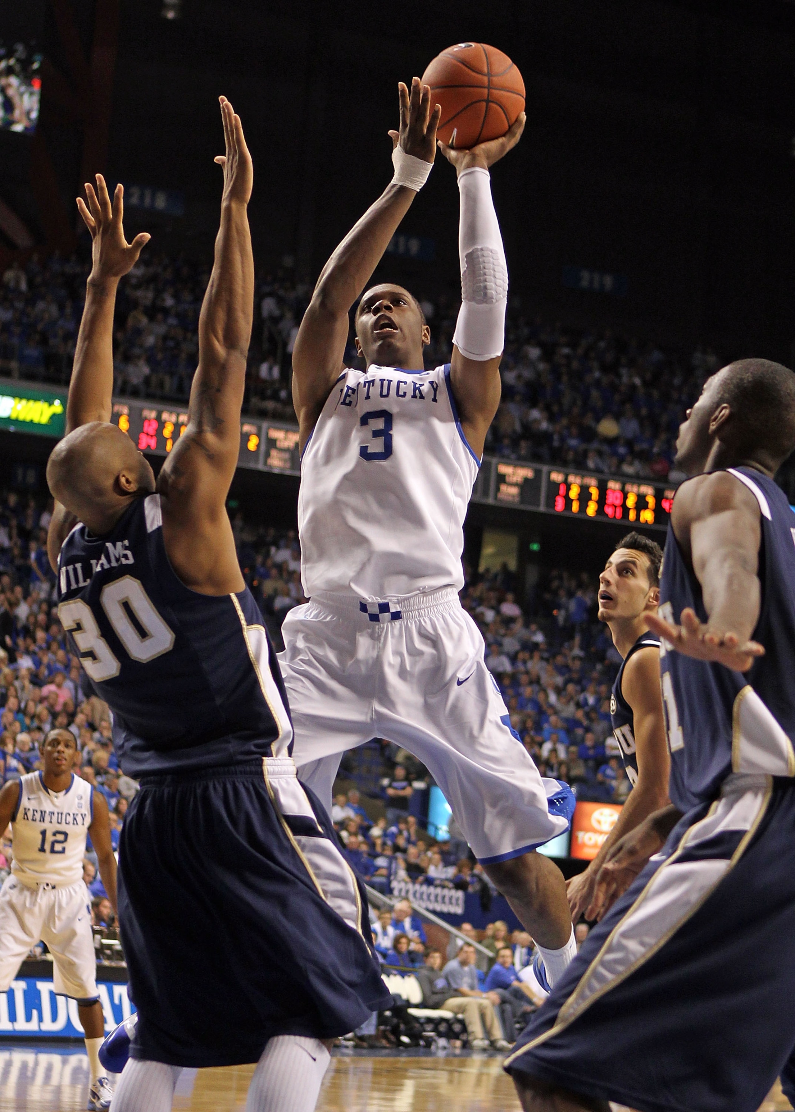LEXINGTON, KY - NOVEMBER 12:  Terrence Jones #3 of the Kentucky Wildcats shoots the ball while defended by Micah Williams #30 of the East Tennessee State Buccaneers during the game at Rupp Arena on November 12, 2010 in Lexington, Kentucky.  Kentucky won 8