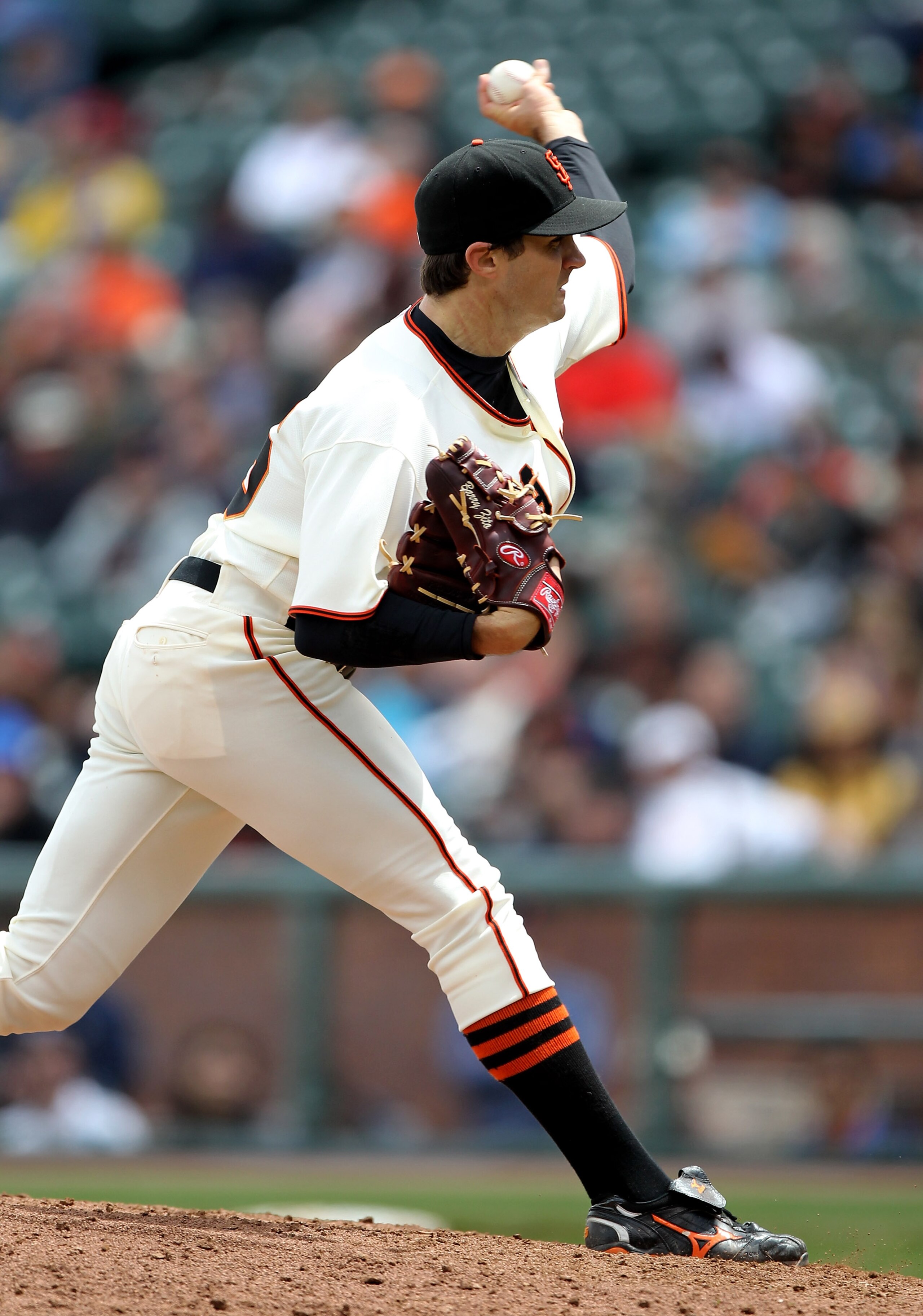 SAN FRANCISCO - MAY 27:  Barry Zito #75 of the San Francisco Giants pitches against the Washington Nationals during an MLB game at AT&T Park on May 27, 2010 in San Francisco, California.  (Photo by Jed Jacobsohn/Getty Images)