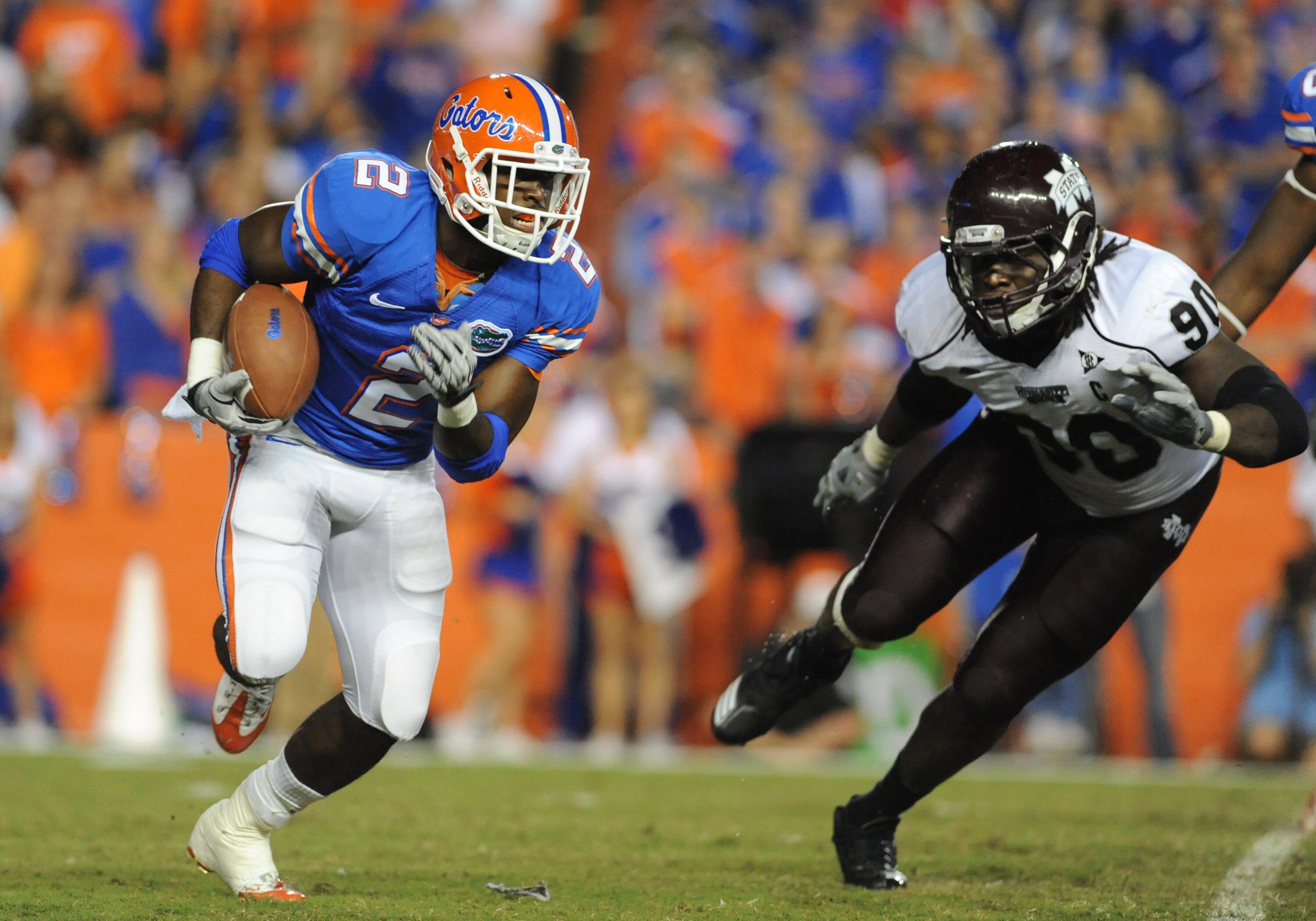 GAINESVILLE, FL - OCTOBER 16:  Running back Jeff Demps #2 of the Florida Gators rushes upfield against the Mississippi State Bulldogs October 16, 2010 Ben Hill Griffin Stadium at Gainesville, Florida.  (Photo by Al Messerschmidt/Getty Images)