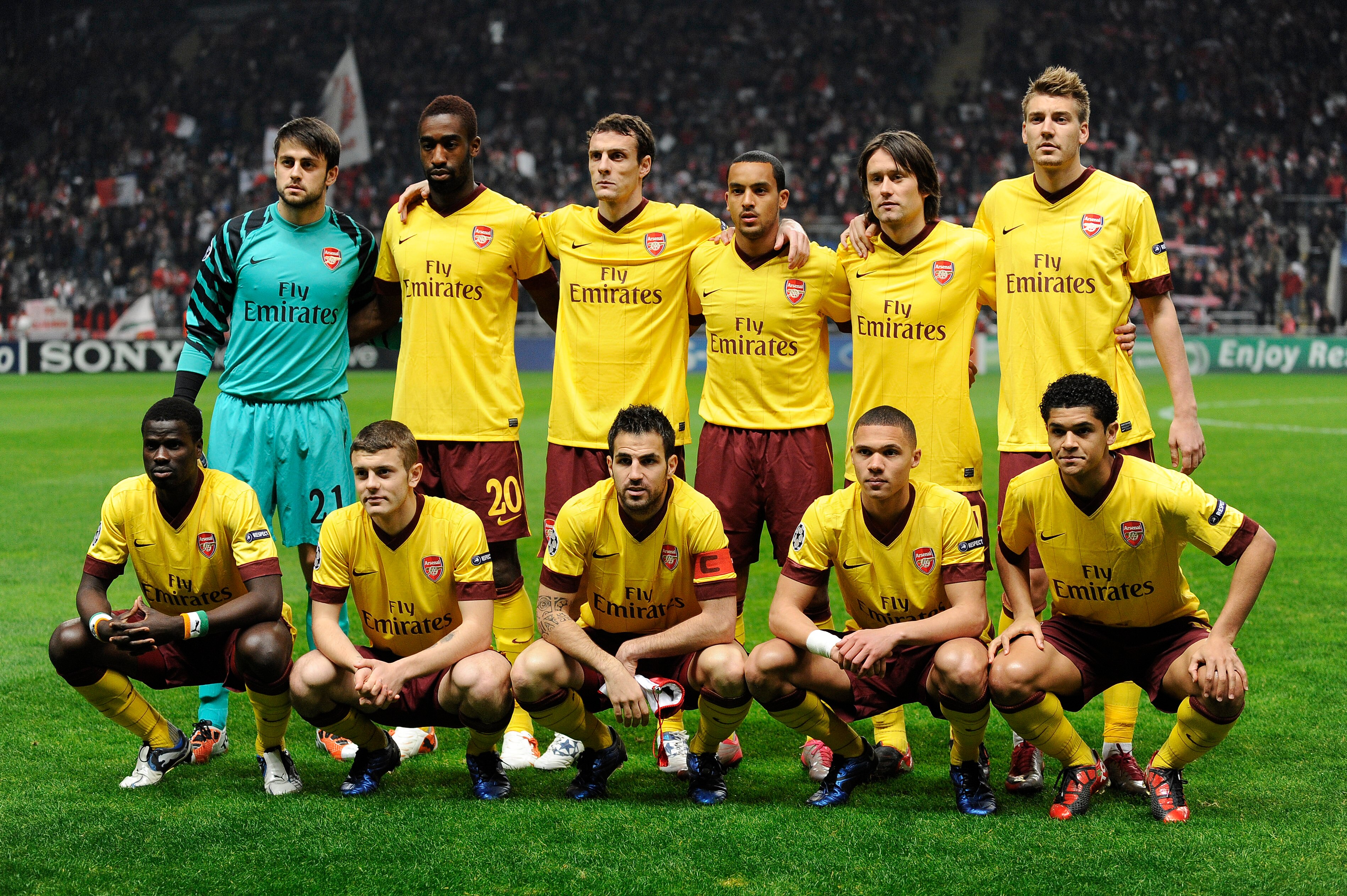 BRAGA, PORTUGAL - NOVEMBER 23:  Players of Arsenal (L to R) Emmanuel Eboue, Lukasz Fabianski,  Johan Djourou, Jack Wilshere, Sebastien Squillaci, Cesc Fabregas, Theo Walcott, Tomas Rosicky, Kieran Gibbs, Nicklas Bendtner and Denilson pose prior their the