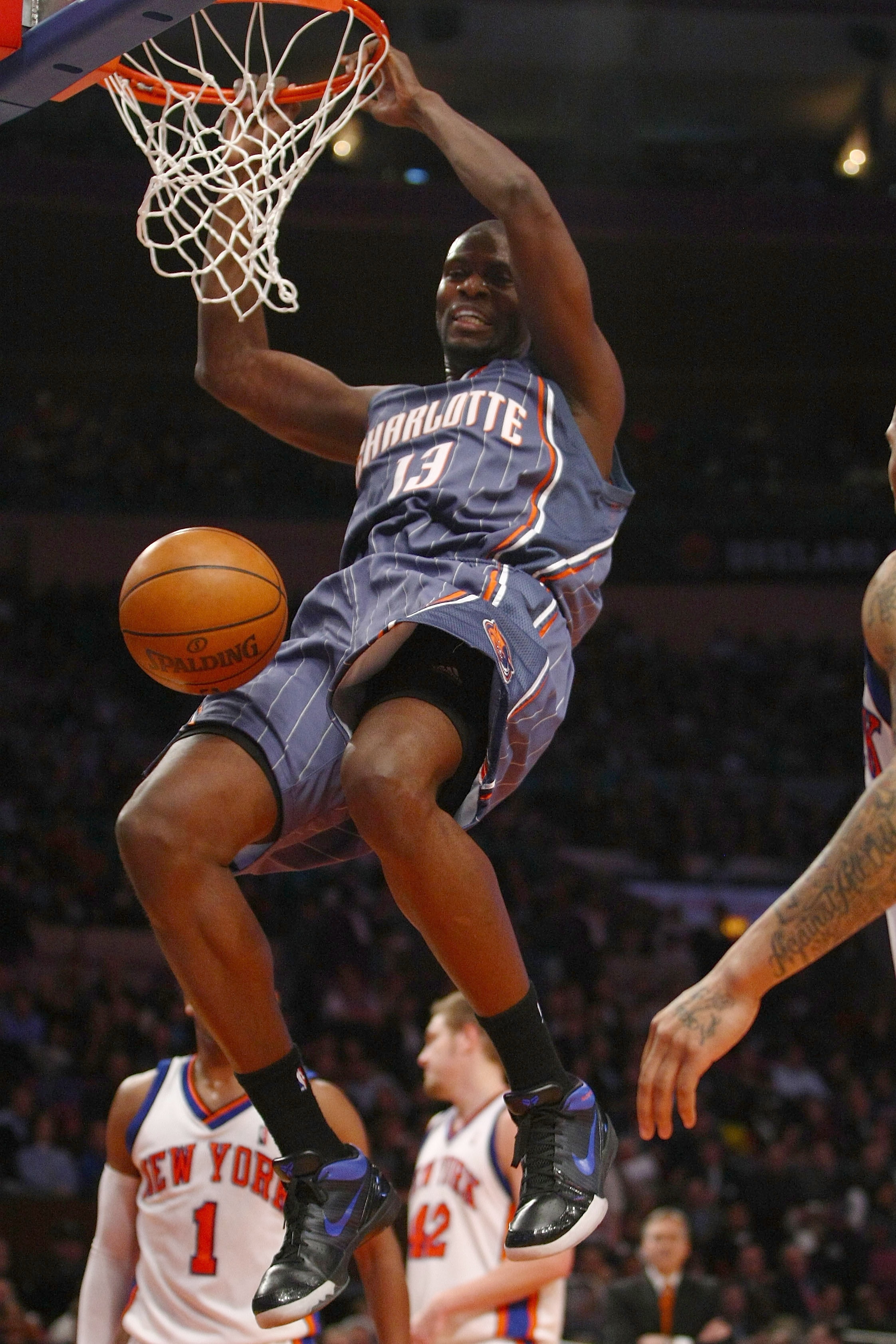 NEW YORK - JANUARY 07: Nazr Mohammed #13 of the Charlotte Bobcats dunks against the New York Knicks at Madison Square Garden January 7, 2010 in New York City. NOTE TO USER: User expressly acknowledges and agrees that, by downloading and/or using this Phot