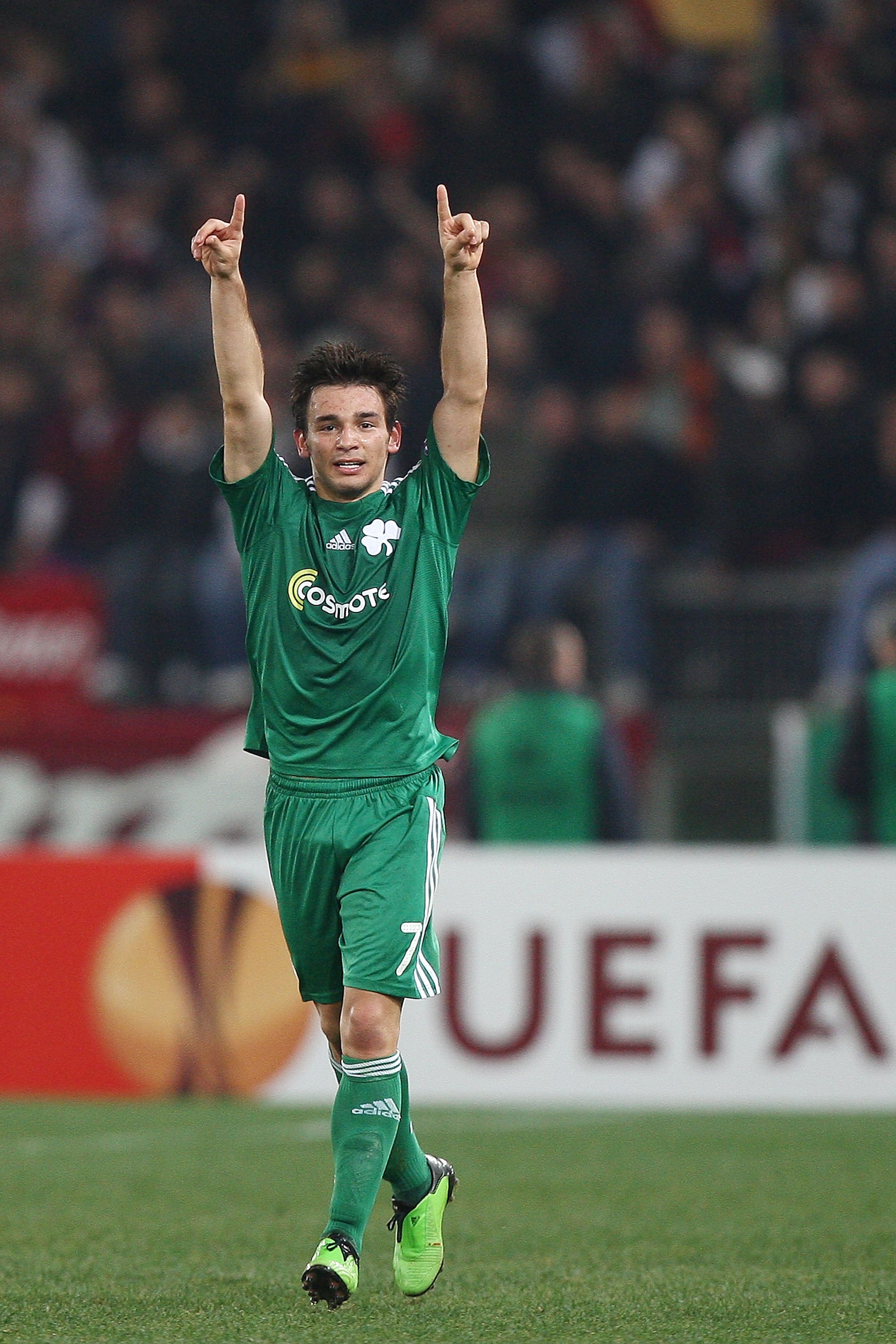 ROME - FEBRUARY 25: Sotiris Ninis of Panathinaikos celebrates the second goal during the UEFA Europa League Round of 32, 2nd leg match between AS Roma and Panathinaikos on February 25, 2010 in Rome, Italy.  (Photo by Paolo Bruno/Getty Images)