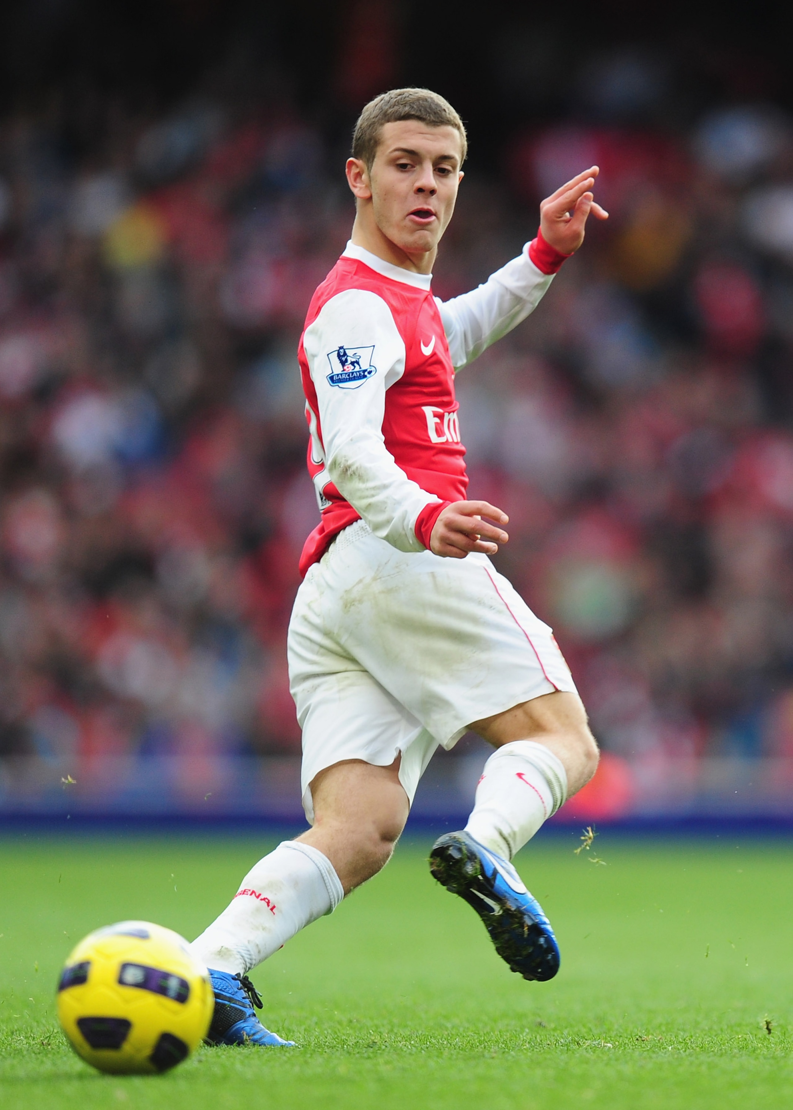 LONDON, ENGLAND - NOVEMBER 07:  Jack Wilshere of Arsenal in action during the Barclays Premier League match between Arsenal and Newcastle United at the Emirates Stadium on November 7, 2010 in London, England.  (Photo by Mike Hewitt/Getty Images)