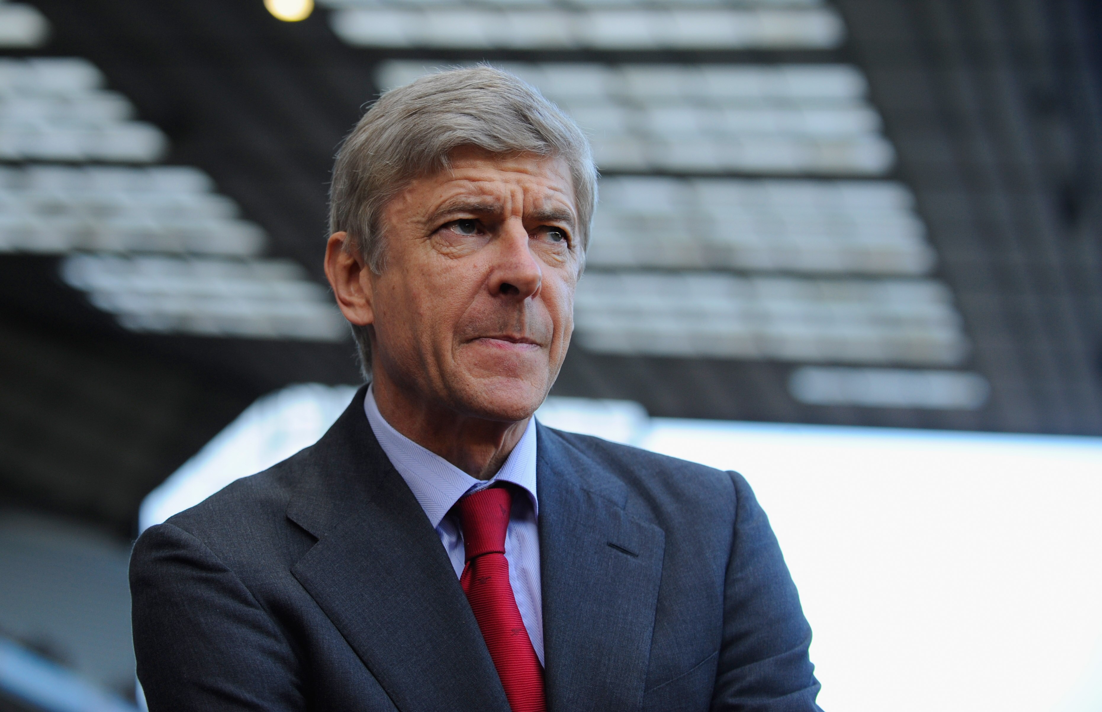 BIRMINGHAM, ENGLAND - NOVEMBER 27: Arsenal manager Arsene Wenger looks on before the Barclays Premier League match between Aston Villa and Arsenal at Villa Park on November 27, 2010 in Birmingham, England.  (Photo by Michael Regan/Getty Images)