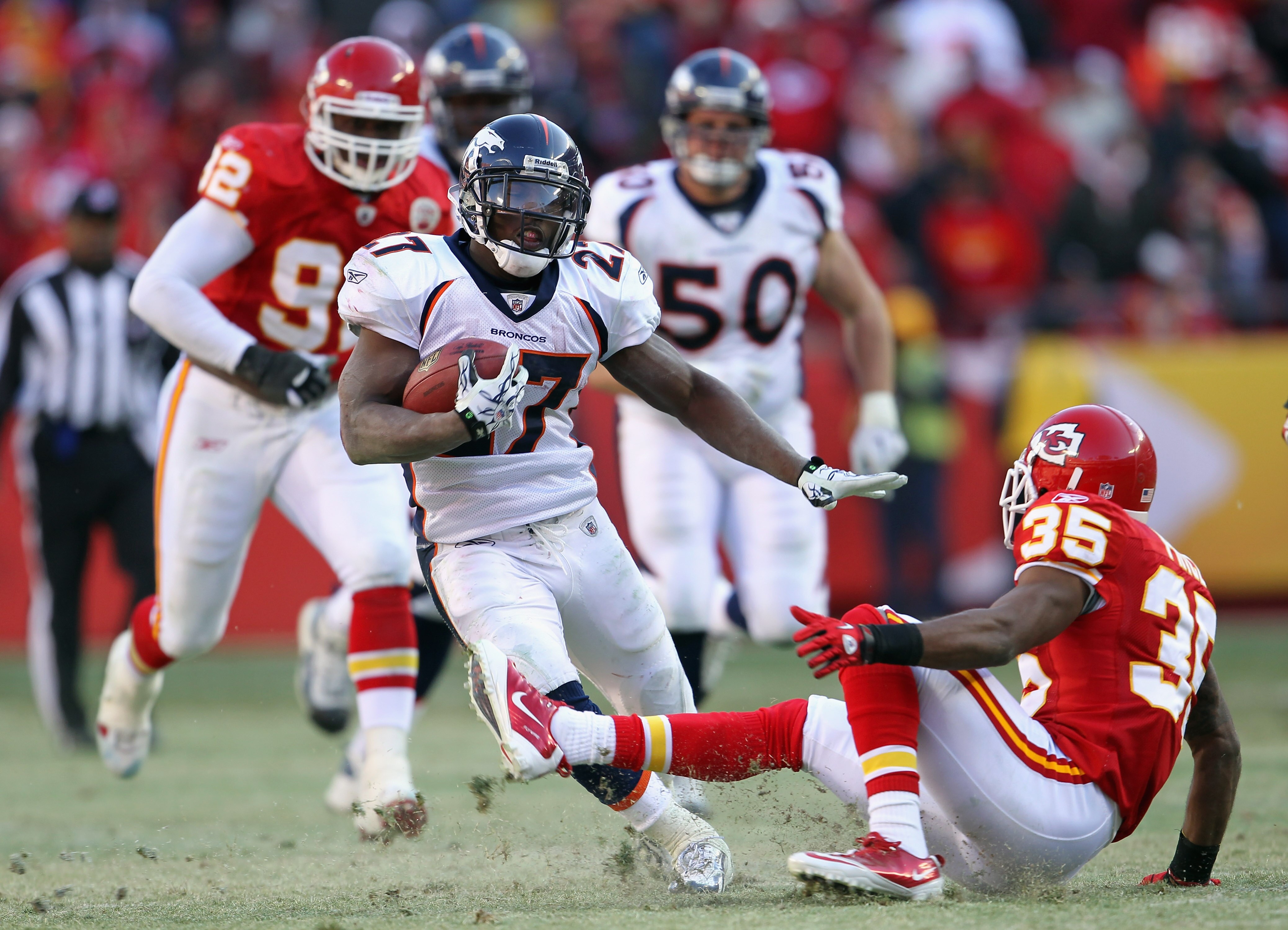 KANSAS CITY, MO - DECEMBER 05:  Knowshon Moreno #27 of the Denver Broncos carries the ball during the game against the Kansas City Chiefs on December 5, 2010 at Arrowhead Stadium in Kansas City, Missouri.  (Photo by Jamie Squire/Getty Images)