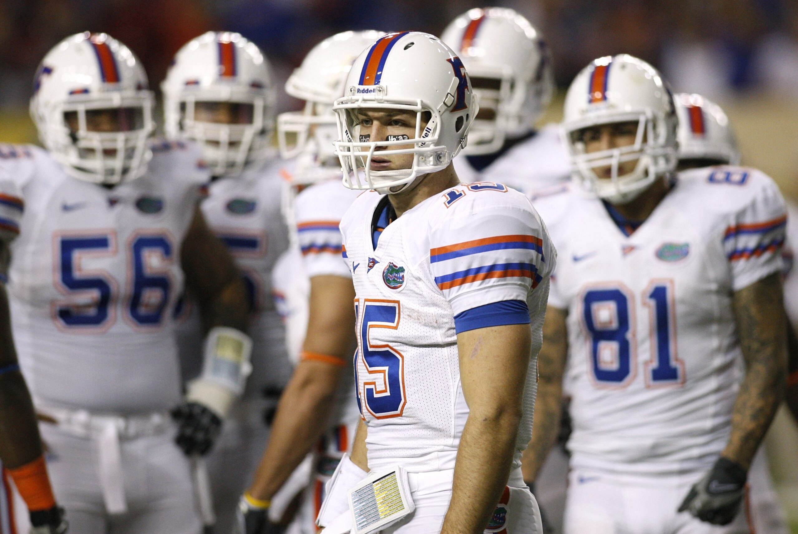 ATLANTA - DECEMBER 5:  Quarterback Tim Tebow #15 of the Florida Gators looks to the sideline late in the fourth quarter against the Alabama Crimson Tide during the SEC Championship game at Georgia Dome on December 5, 2009 in Atlanta, Georgia.  (Photo by C