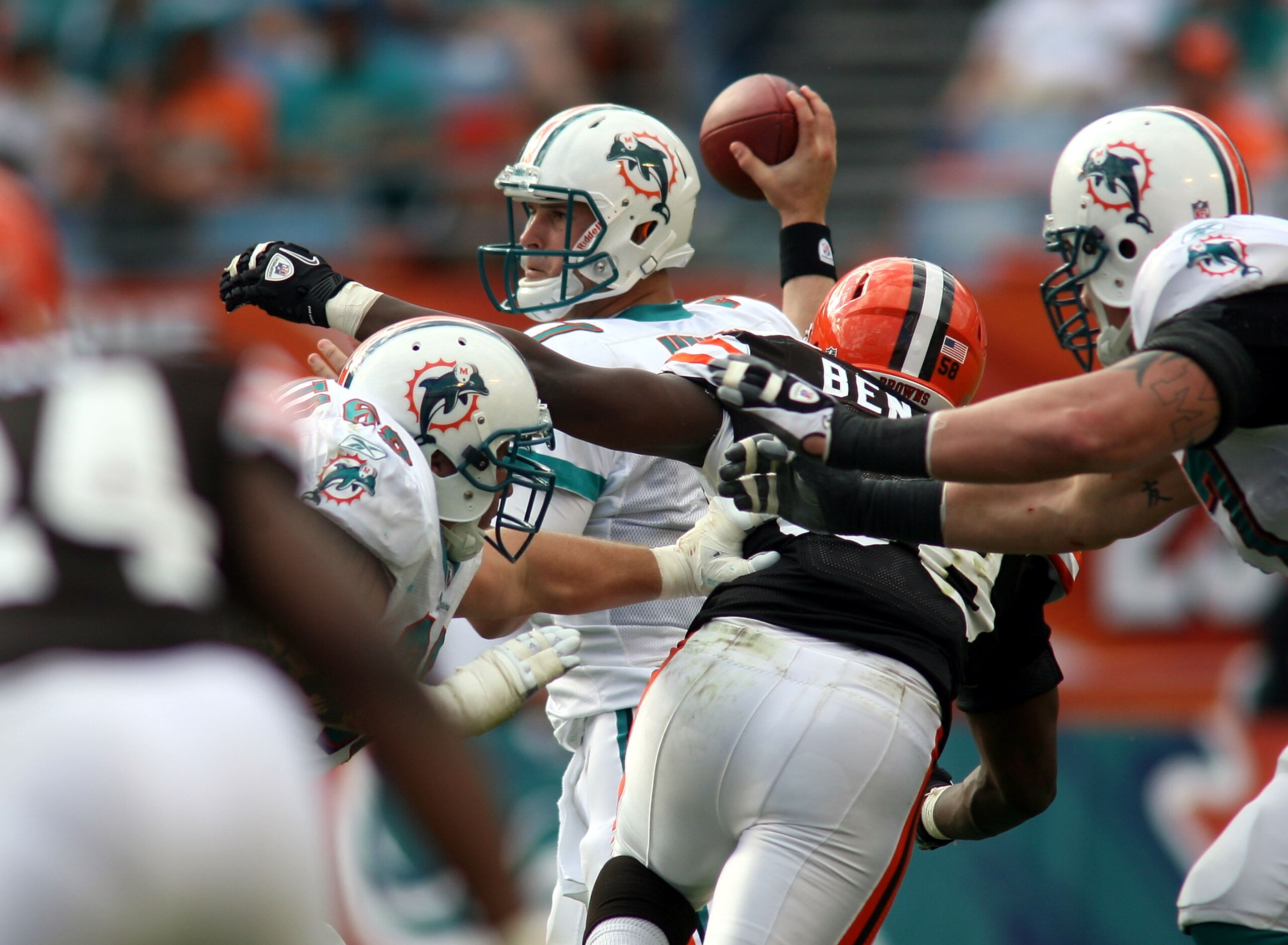 MIAMI, FL - DECEMBER 05:  Quarterback Chad henne #7 of the Miami Dolphins scrambles against the Cleveland Browns while sliding at Sun Life Stadium on December 5, 2010 in Miami, Florida. Cleveland defeated Miami 13-10.  (Photo by Marc Serota/Getty Images)