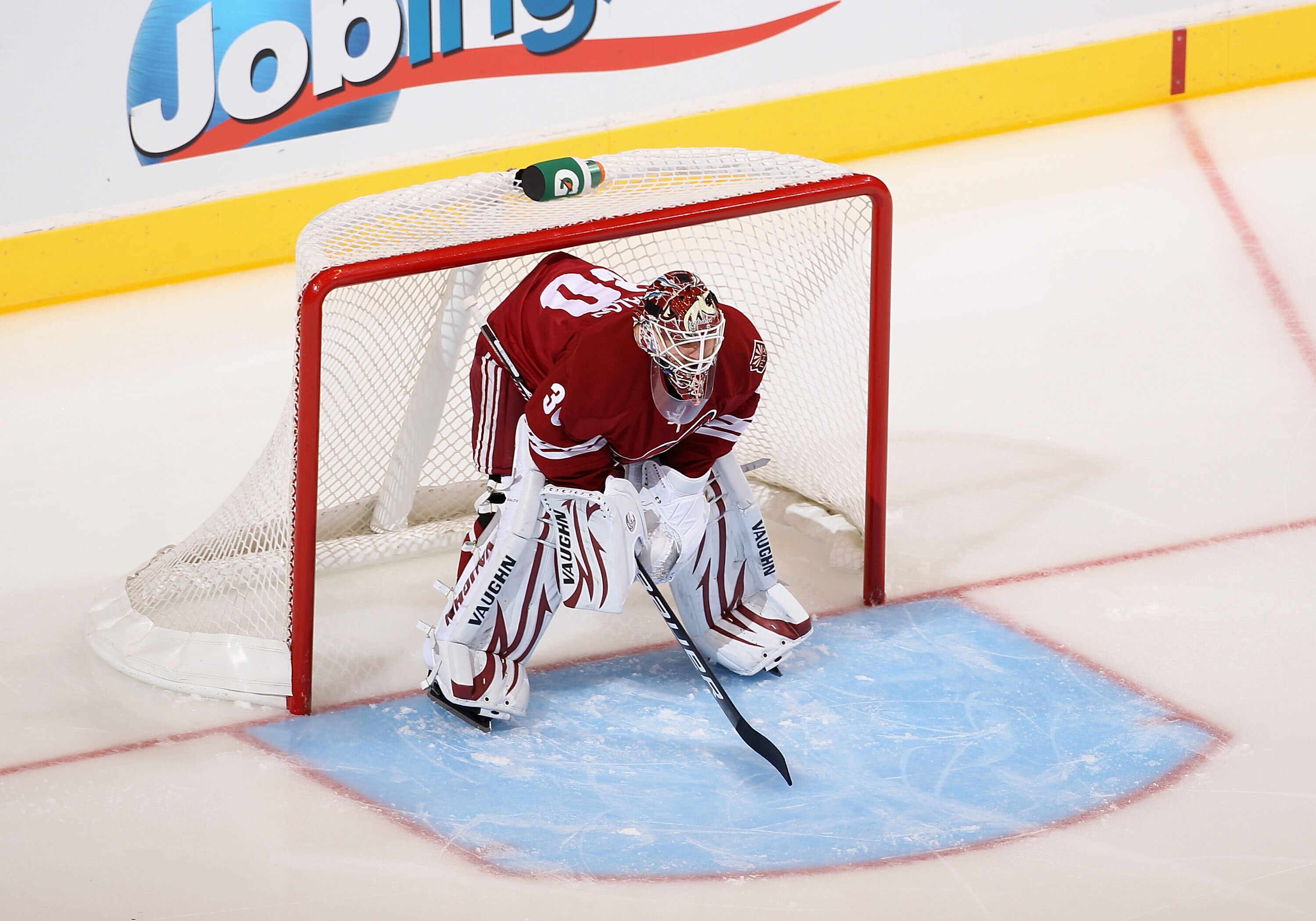 GLENDALE, AZ - DECEMBER 04:  Goaltender Ilya Bryzgalov #30 of the Phoenix Coyotes during the NHL game against the Florida Panthers at Jobing.com Arena on December 4, 2010 in Glendale, Arizona. The Panthers defeated the Coyotes 2-1 in an overtime shoot out