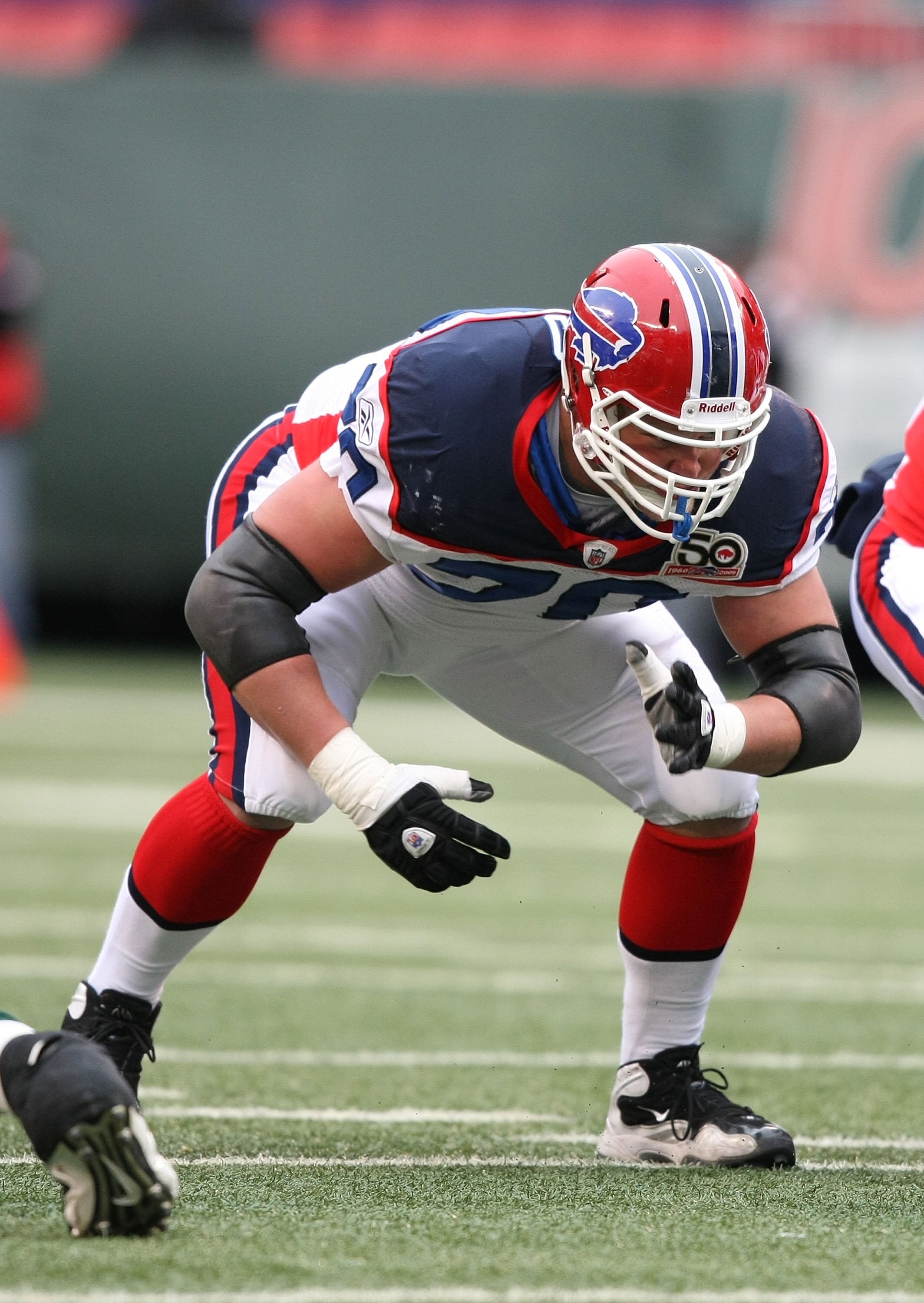 EAST RUTHERFORD, NJ - OCTOBER 18:  Eric Wood #70 of The Buffalo Bills in action against The New York Jets during their game on October 18, 2009 at Giants Stadium in East Rutherford, New Jersey.  (Photo by Al Bello/Getty Images)
