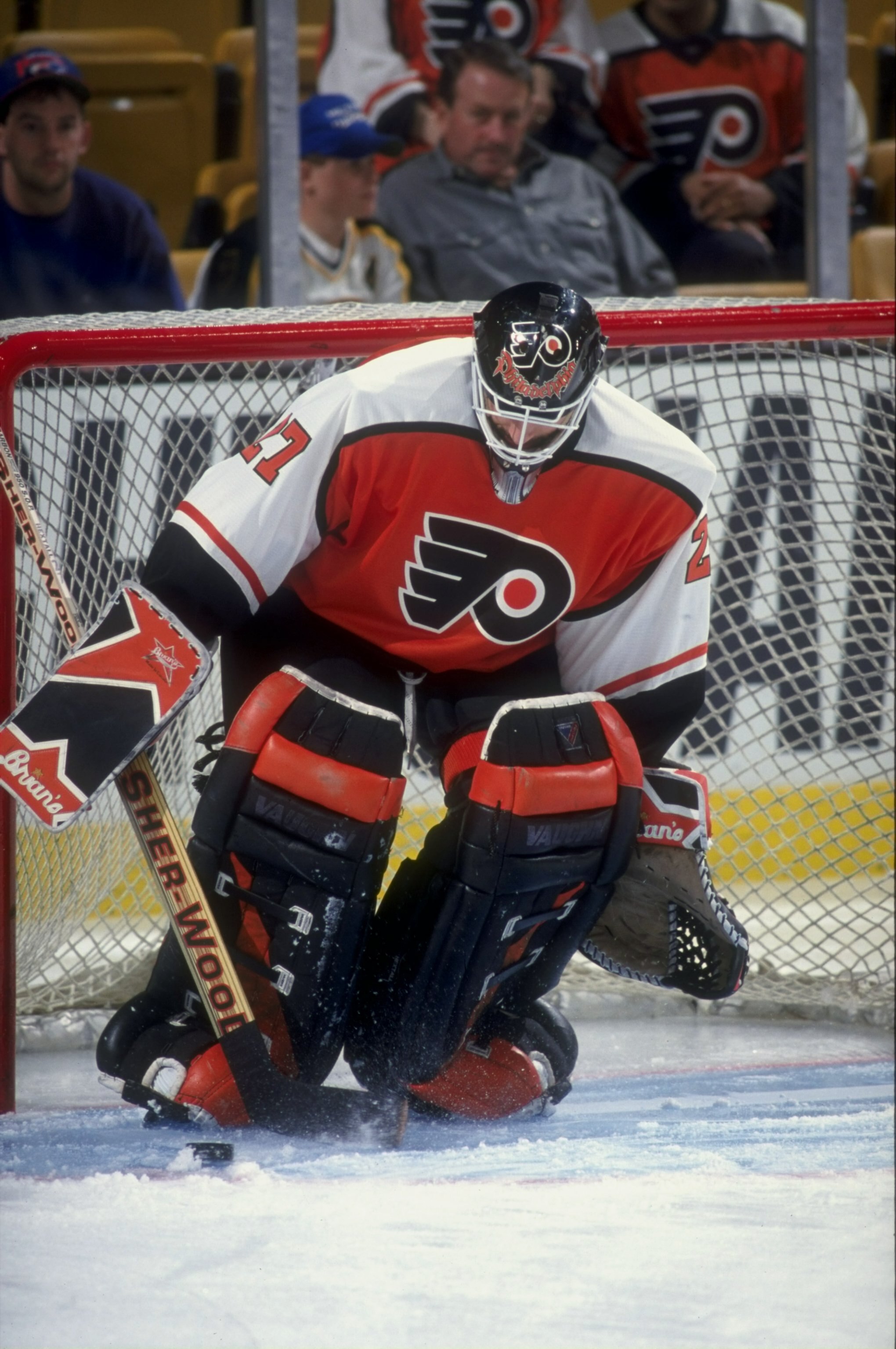 19 Apr 1998:  Goaltender Ron Hextall of the Philadelphia Flyers in action during a game against the Boston Bruins at the Fleet Center in Boston, Massachusetts. The Bruins defeated the Flyers 2-1. Mandatory Credit: Steve Babineau  /Allsport