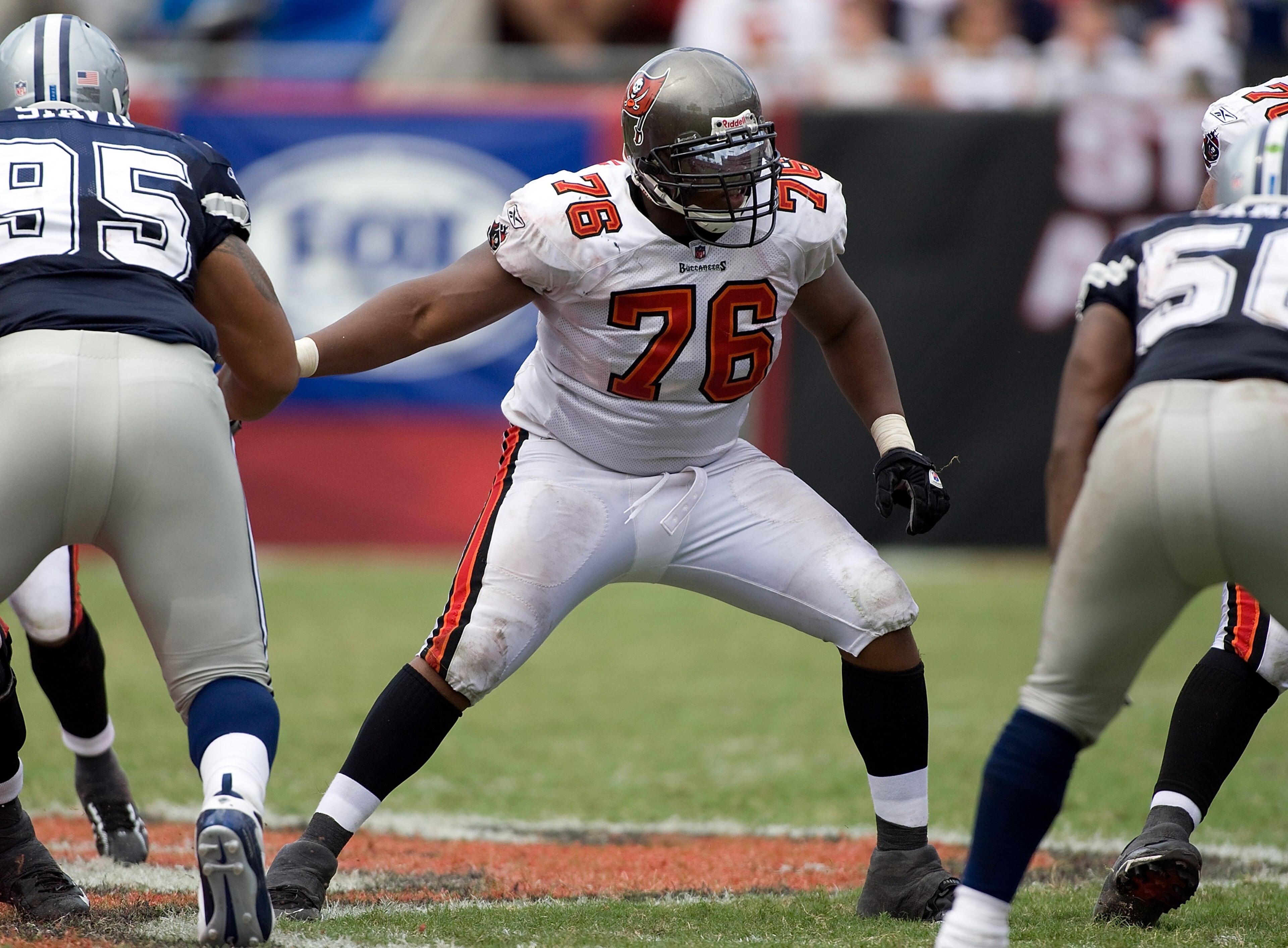 TAMPA, FL - SEPTEMBER 13:  Offensive lineman Jeremy Zuttah #76 of the Tampa Bay Buccaneers blocks against the Dallas Cowboys during the game at Raymond James Stadium on September 13, 2009 in Tampa, Florida.  (Photo by J. Meric/Getty Images)