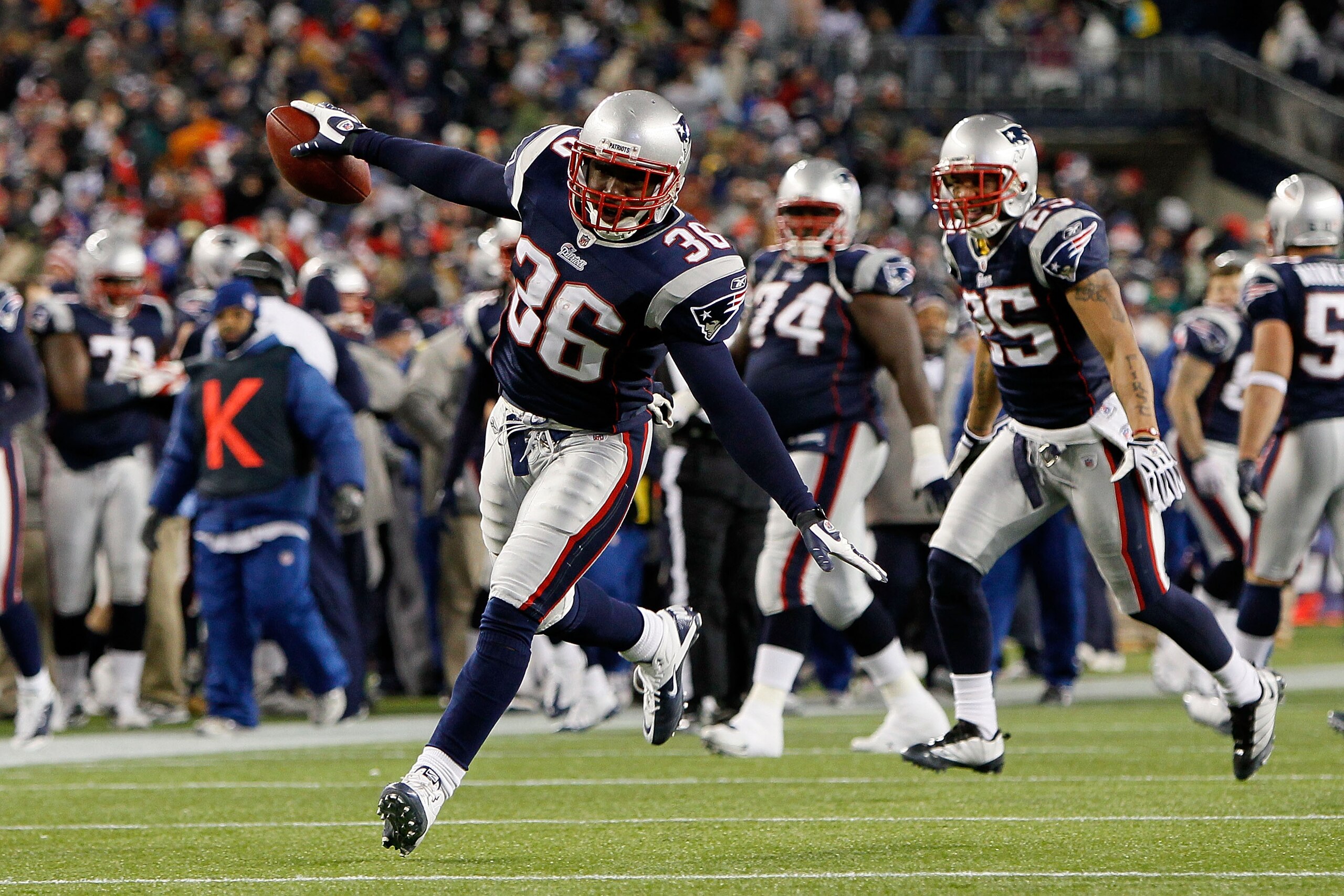 FOXBORO, MA - DECEMBER 06:  James Sanders #36 of the New England Patriots celebrates after he intercepted a pass against the New York Jets at Gillette Stadium on December 6, 2010 in Foxboro, Massachusetts.  (Photo by Jim Rogash/Getty Images)