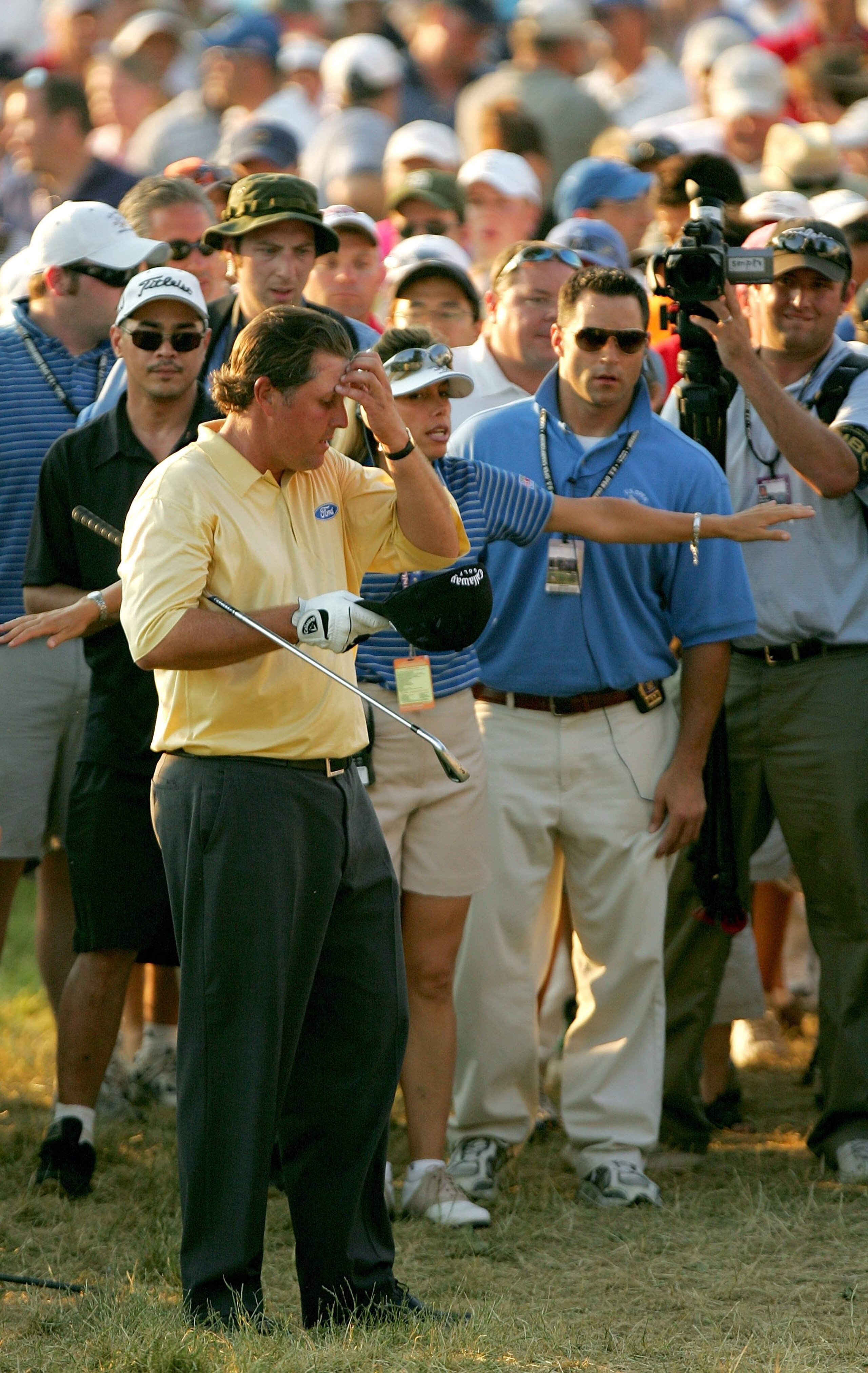 MAMARONECK, NY - JUNE 18:  Phil Mickelson prepares to take a shot from the rough on the 18th hole during the final round of the 2006 US Open Championship at Winged Foot Golf Club on June 18, 2006 in Mamaroneck, New York. Geoff Ogilvy won the US Open with