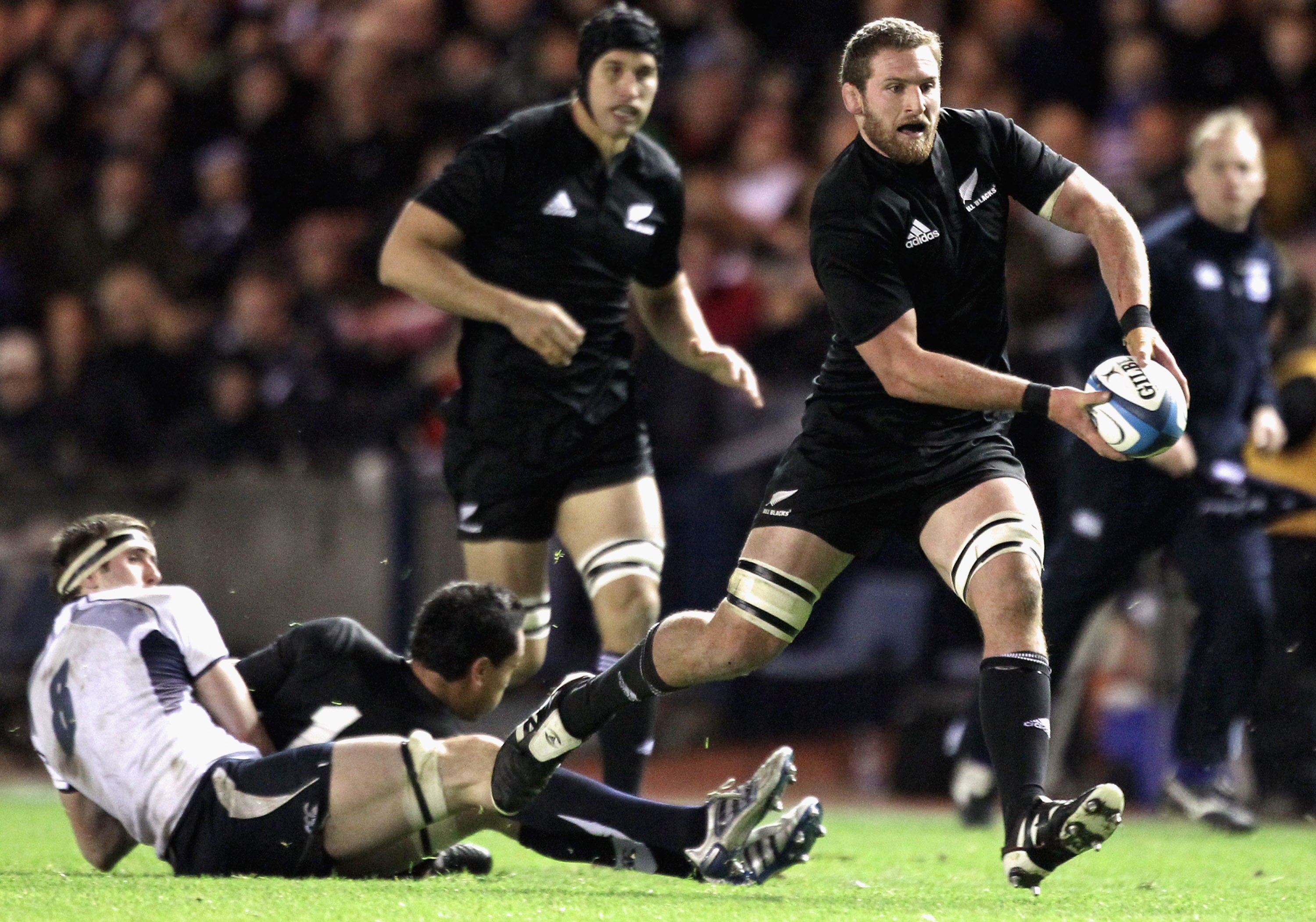 EDINBURGH, SCOTLAND - NOVEMBER 13:  Kieran Read of the New Zealand All Blacks in action during the Test match between New Zealand and Scotland at Murrayfield Stadium on November 13, 2010 in Edinburgh, Scotland.  (Photo by Jeff J Mitchell/Getty Images)