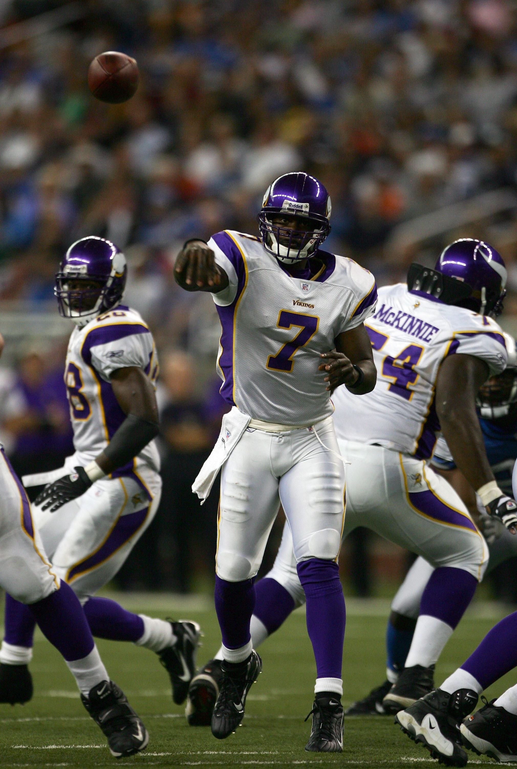 DETROIT - SEPTEMBER 16:  Tavaris Jackson #7 of the Minnesota Vikings passes against the Detroit Lions during the third quarter at Ford Field on September 16, 2006 in Detroit, Michigan. The Lions won 20-17 in overtime.  (Photo by Harry How/Getty Images)