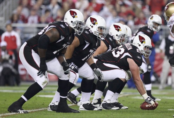 GLENDALE, AZ - NOVEMBER 29:   The Arizona Cardinals offensive line, centerd by Lyle Sendlein #63 line up during the NFL game against the San Francisco 49ers at the University of Phoenix Stadium on November 29, 2010 in Glendale, Arizona.  The 49ers defeate