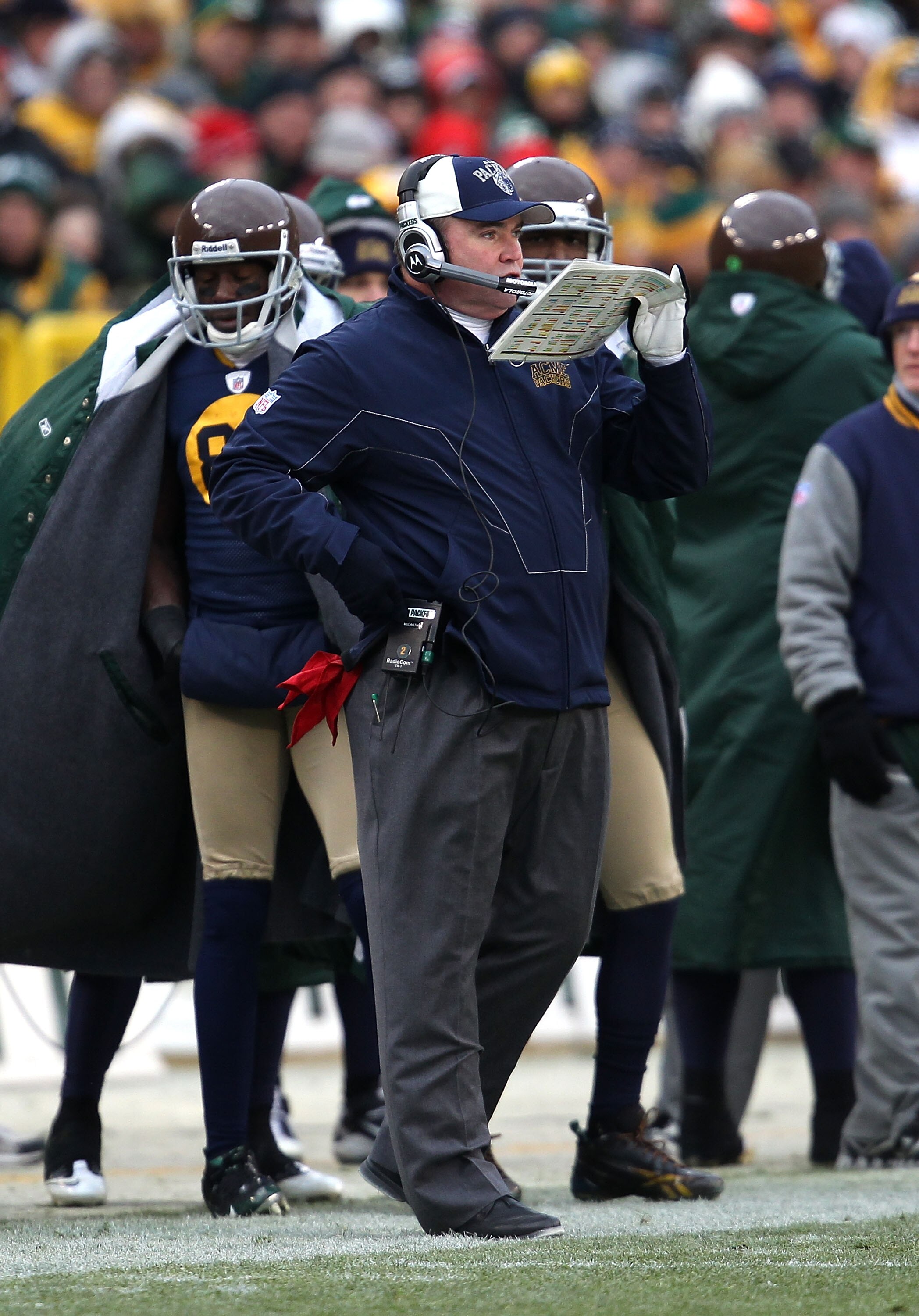 GREEN BAY, WI - DECEMBER 05: Head coach Mike McCarthy of the Green Bay Packers calls an offensive play against the San Francisco 49ers at Lambeau Field on December 5, 2010 in Green Bay, Wisconsin. The Packers defeated the 49ers 34-16. (Photo by Jonathan D