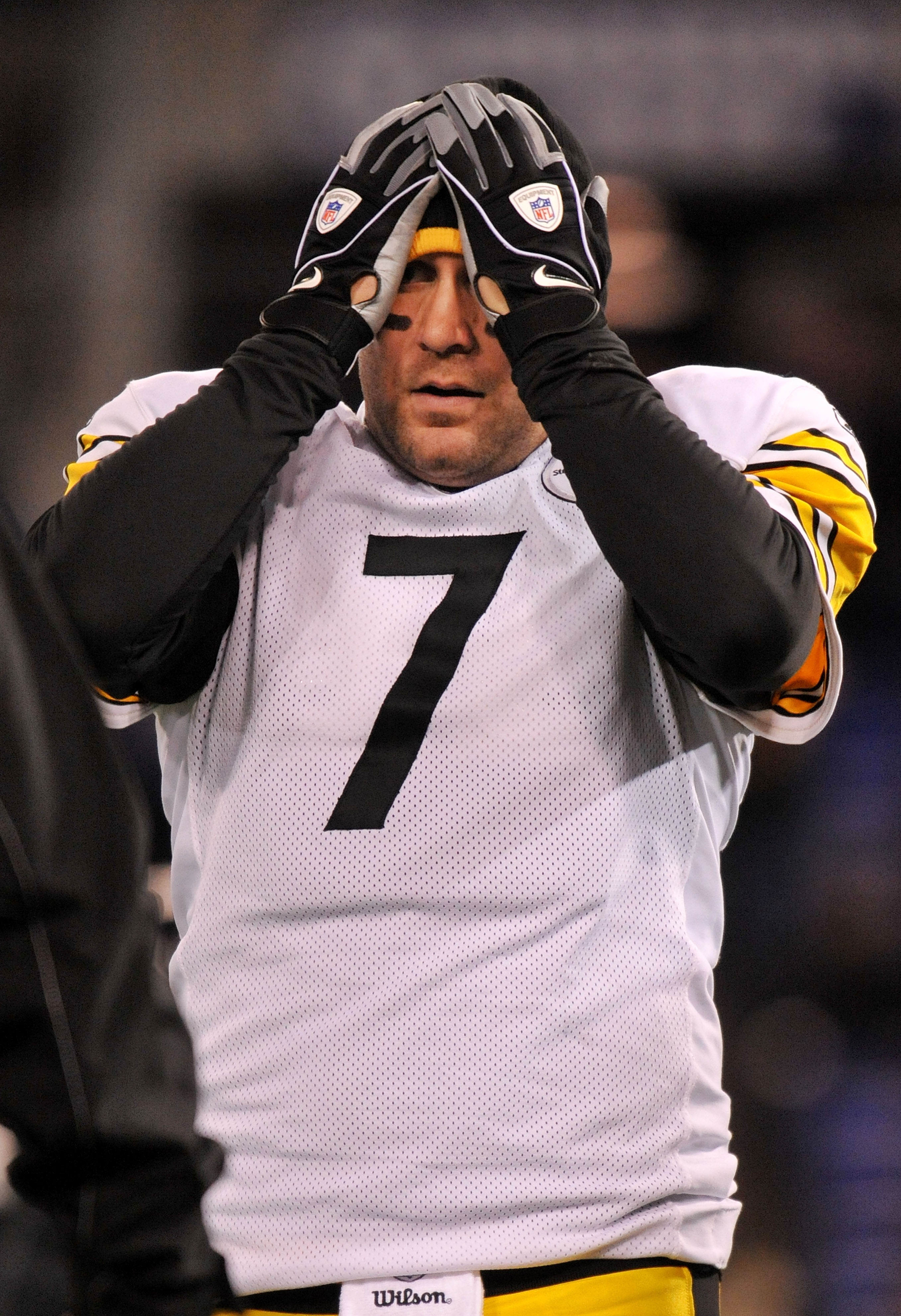 BALTIMORE, MD - DECEMBER 05:  Quarterback Ben Roethlisberger #7 of the Pittsburgh Steelers reacts while warming up before playing against the Baltimore Ravens at M&T Bank Stadium on December 5, 2010 in Baltimore, Maryland.  (Photo by Larry French/Getty Im