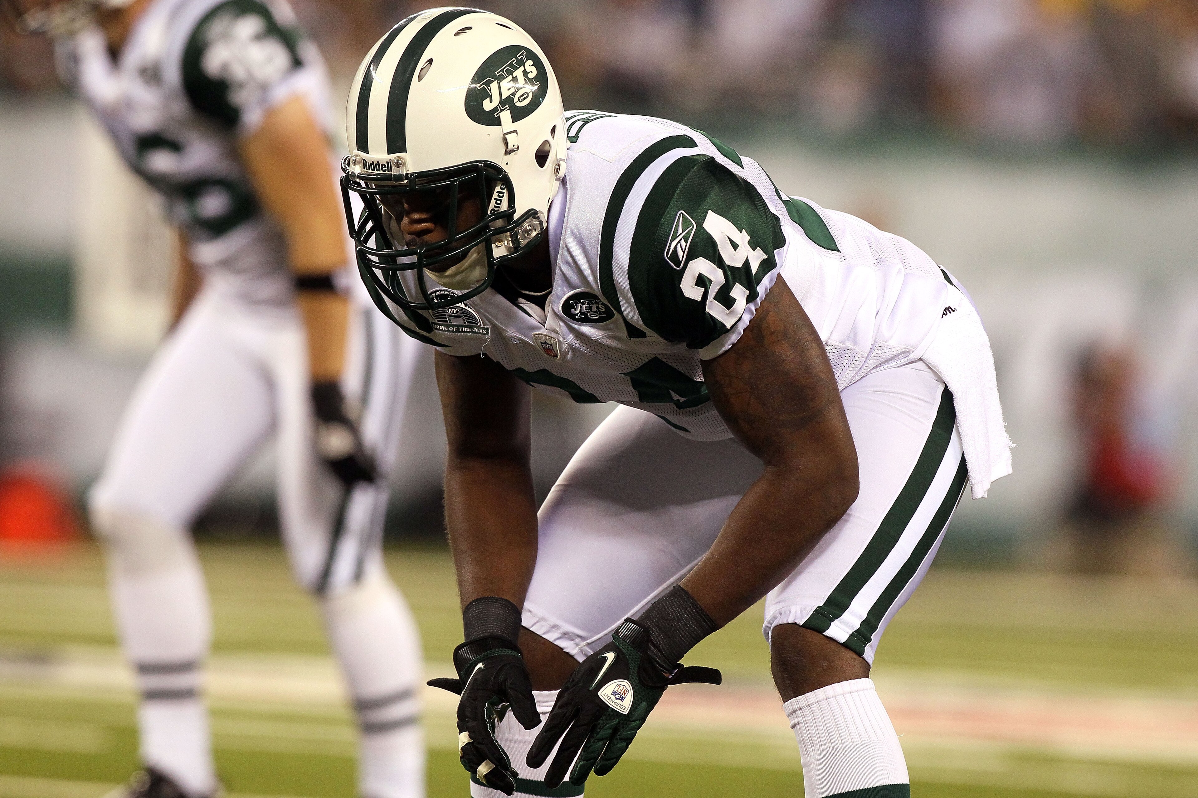 EAST RUTHERFORD, NJ - SEPTEMBER 13: Darrelle Revis #24 of the New York Jets against the Baltimore Ravens during their home opener at the New Meadowlands Stadium on September 13, 2010 in East Rutherford, New Jersey. (Photo by Jim McIsaac/Getty Images) EAST RUTHERFORD, NJ - SEPTEMBER 13: Darrelle Revis #24 of the New York Jets against the Baltimore Ravens during their home opener at the New Meadowlands Stadium on September 13, 2010 in East Rutherford, New Jersey. (Photo by Jim McIsaac/Getty Images)