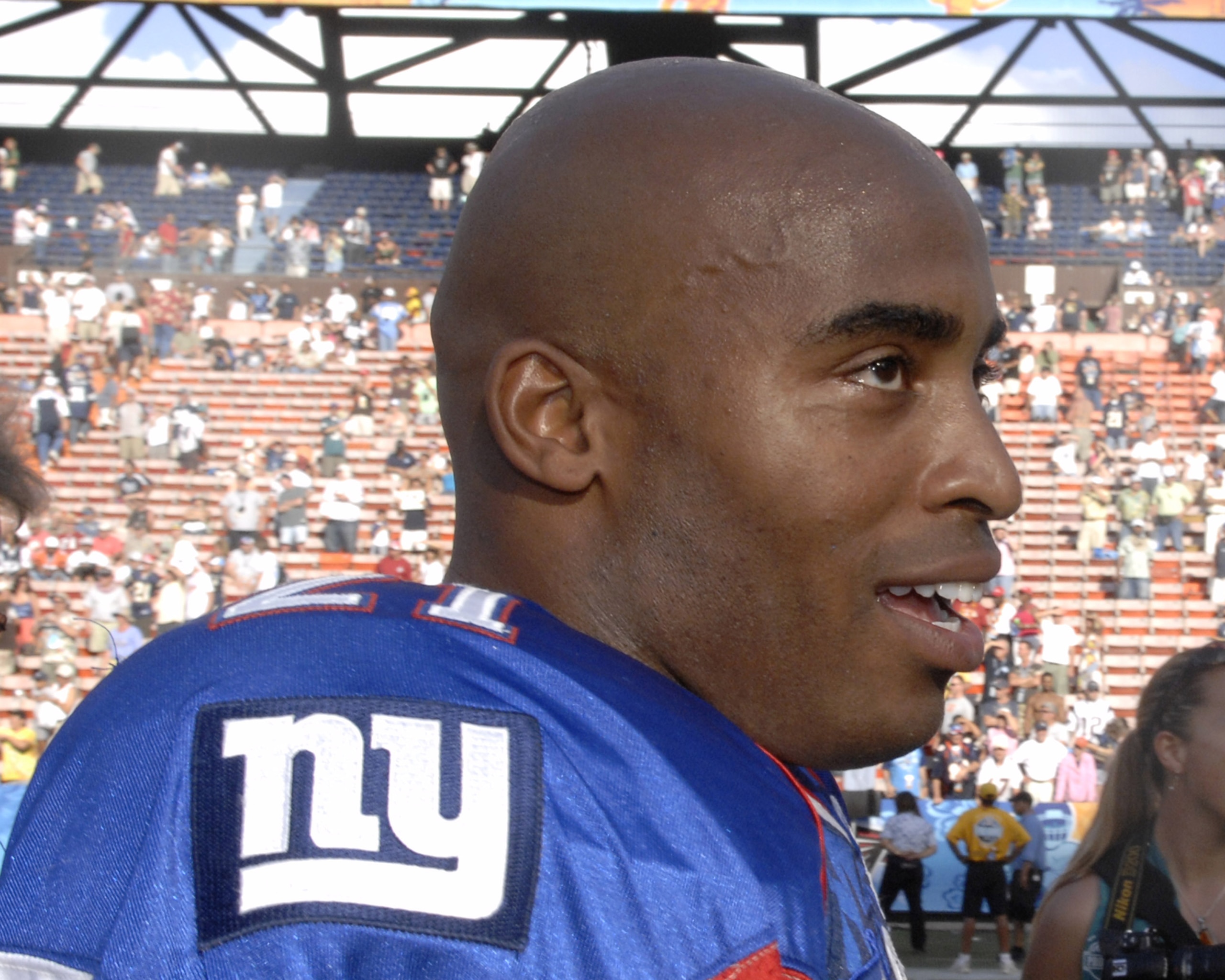 New York Giants running back Tiki Barber during the 2007 Pro Bowl at Aloha Stadium in Honolulu, Hawaii on February 10, 2007.  (Photo by Al Messerschmidt/Getty Images)