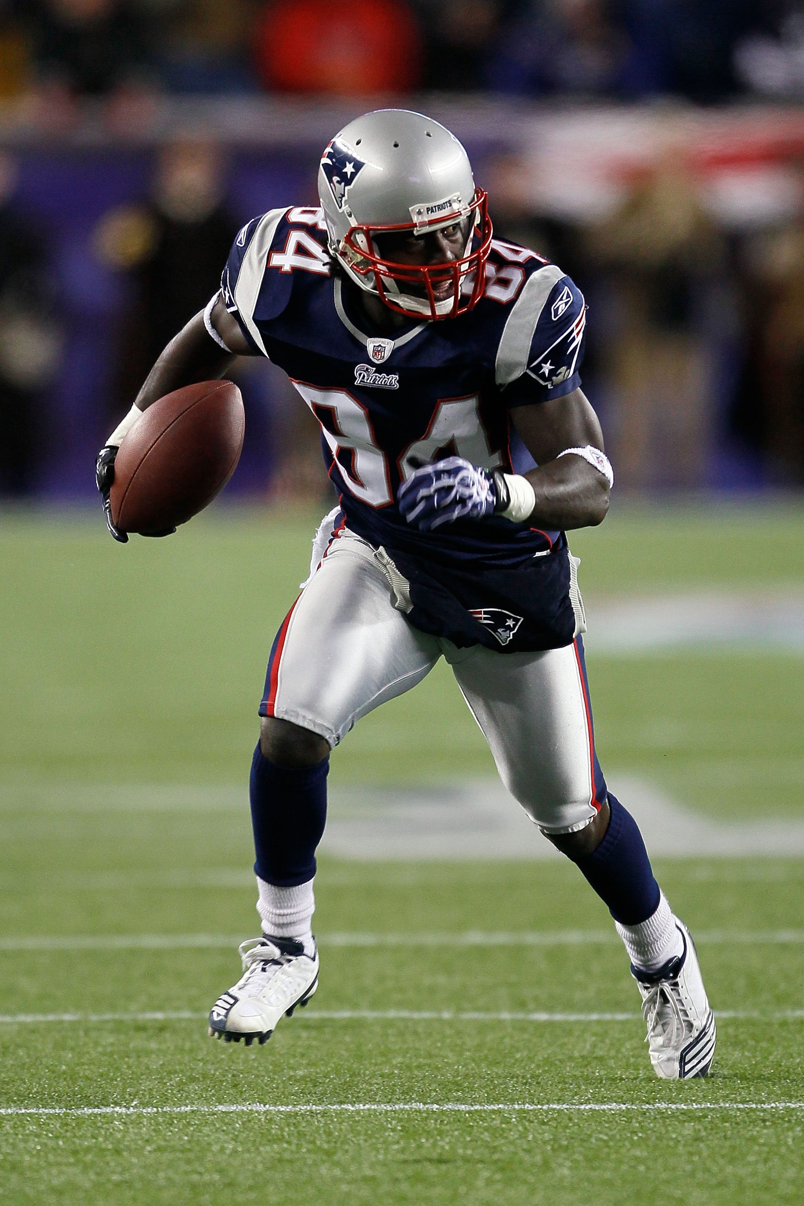 FOXBORO, MA - DECEMBER 06: Deion Branch #84 of the New England Patriots runs for yards after the catch against the New York Jets at Gillette Stadium on December 6, 2010 in Foxboro, Massachusetts. (Photo by Jim Rogash/Getty Images) FOXBORO, MA - DECEMBER 06: Deion Branch #84 of the New England Patriots runs for yards after the catch against the New York Jets at Gillette Stadium on December 6, 2010 in Foxboro, Massachusetts. (Photo by Jim Rogash/Getty Images)