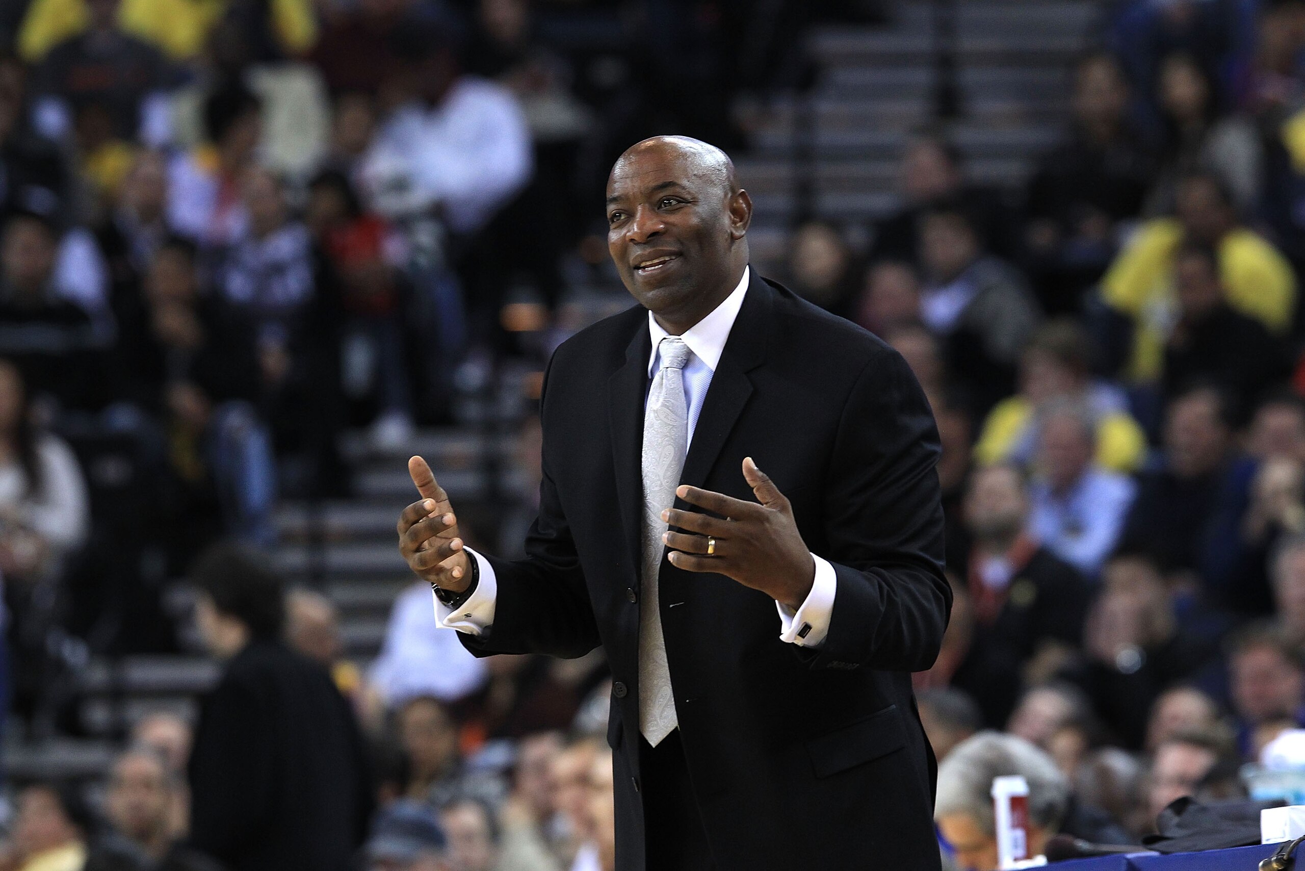 OAKLAND, CA - DECEMBER 02: Head coach Keith Smart of the Golden State Warriors shouts to his team during their game against the Phoenix Suns at Oracle Arena on December 2, 2010 in Oakland, California. NOTE TO USER: User expressly acknowledges and agrees OAKLAND, CA - DECEMBER 02: Head coach Keith Smart of the Golden State Warriors shouts to his team during their game against the Phoenix Suns at Oracle Arena on December 2, 2010 in Oakland, California. NOTE TO USER: User expressly acknowledges and agrees