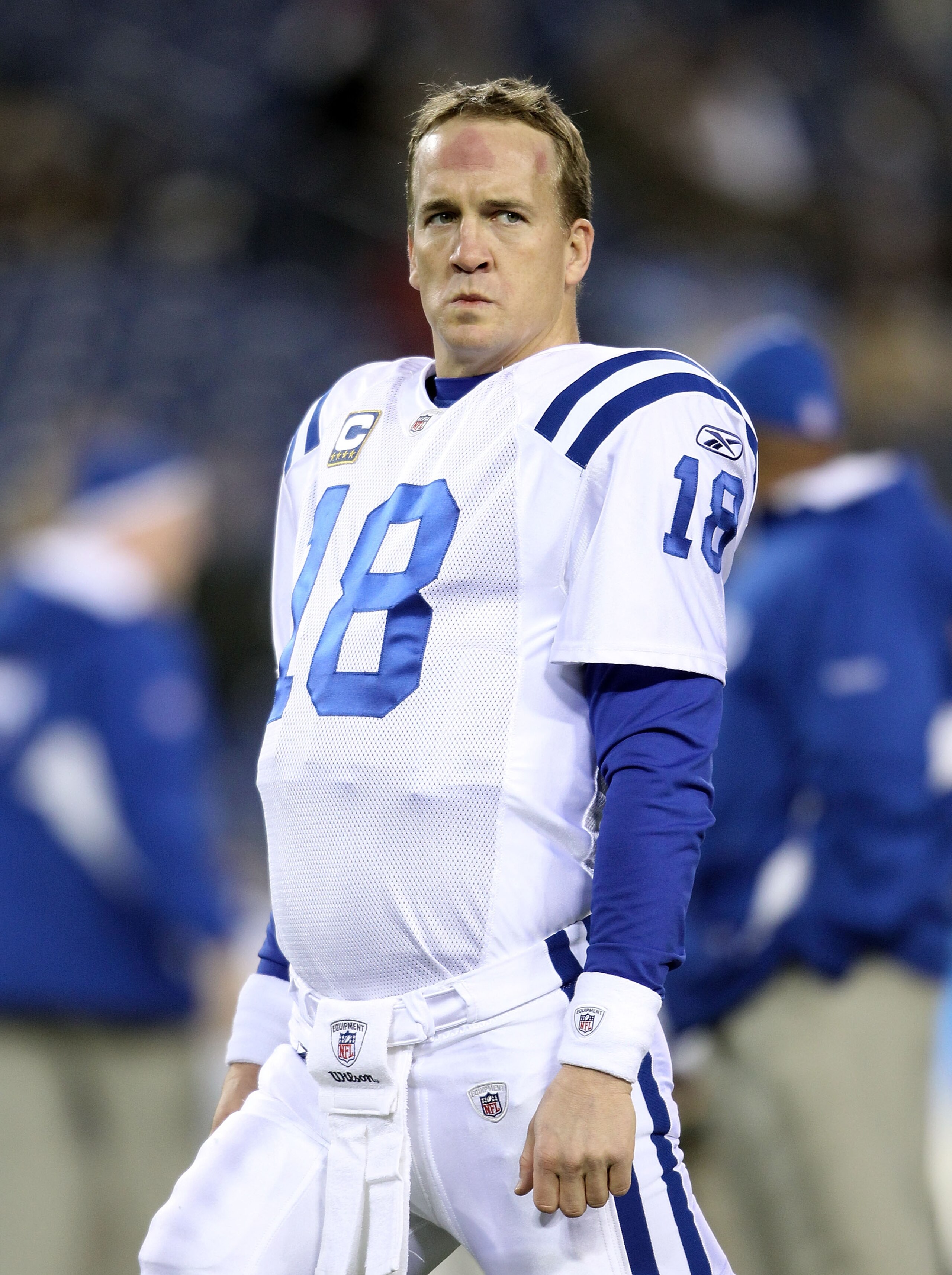NASHVILLE, TN - DECEMBER 09:  Peyton Manning #18 of the Indianapolis Colts stretches before the NFL game against the Tennessee Titans  at LP Field on December 9, 2010 in Nashville, Tennessee.  (Photo by Andy Lyons/Getty Images)