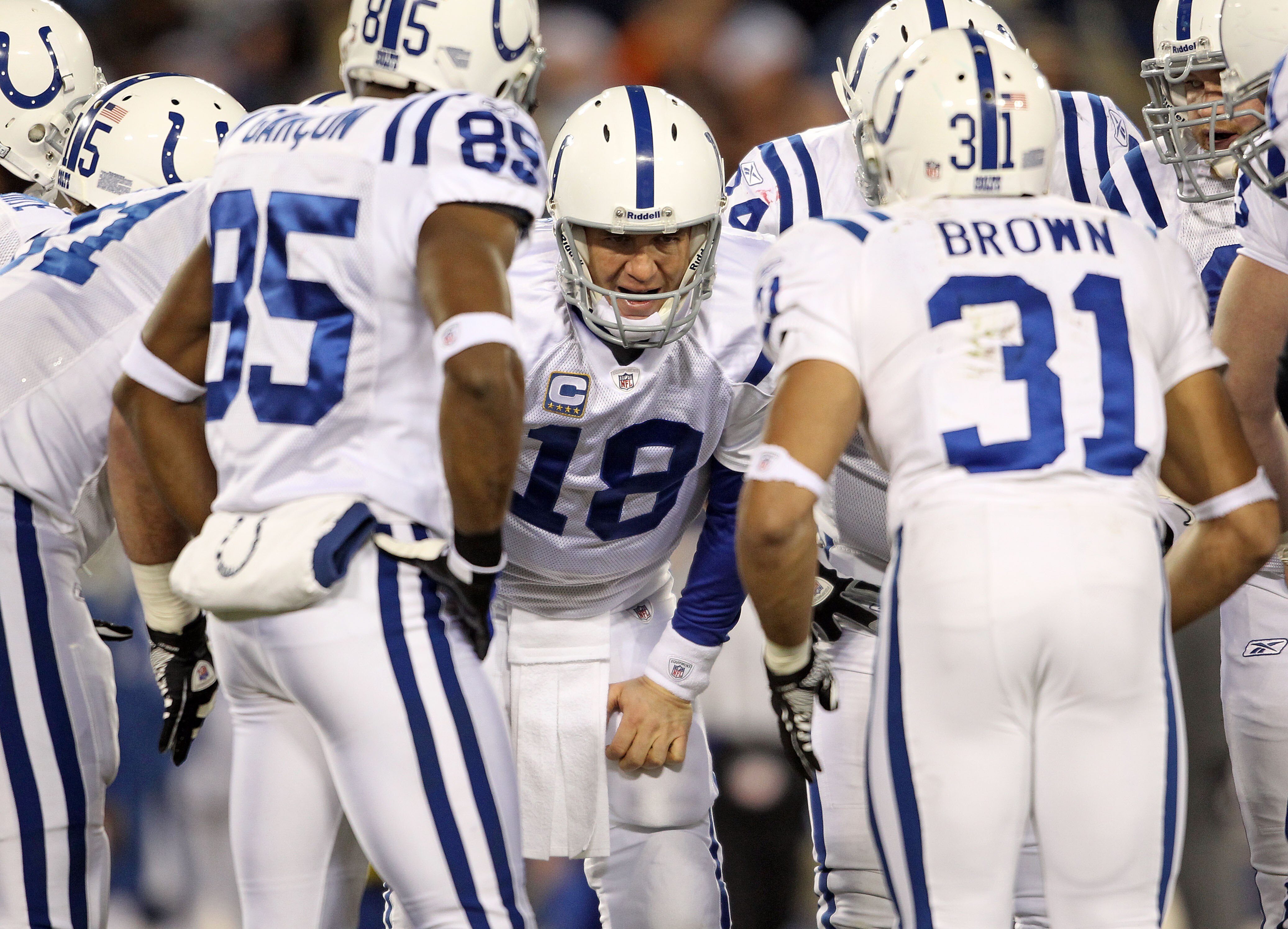 NASHVILLE, TN - DECEMBER 09:  Peyton Manning #18 of the Indianapolis Colts gives instructions to his team during the NFL game against the Tennessee Titans  at LP Field on December 9, 2010 in Nashville, Tennessee.  (Photo by Andy Lyons/Getty Images)