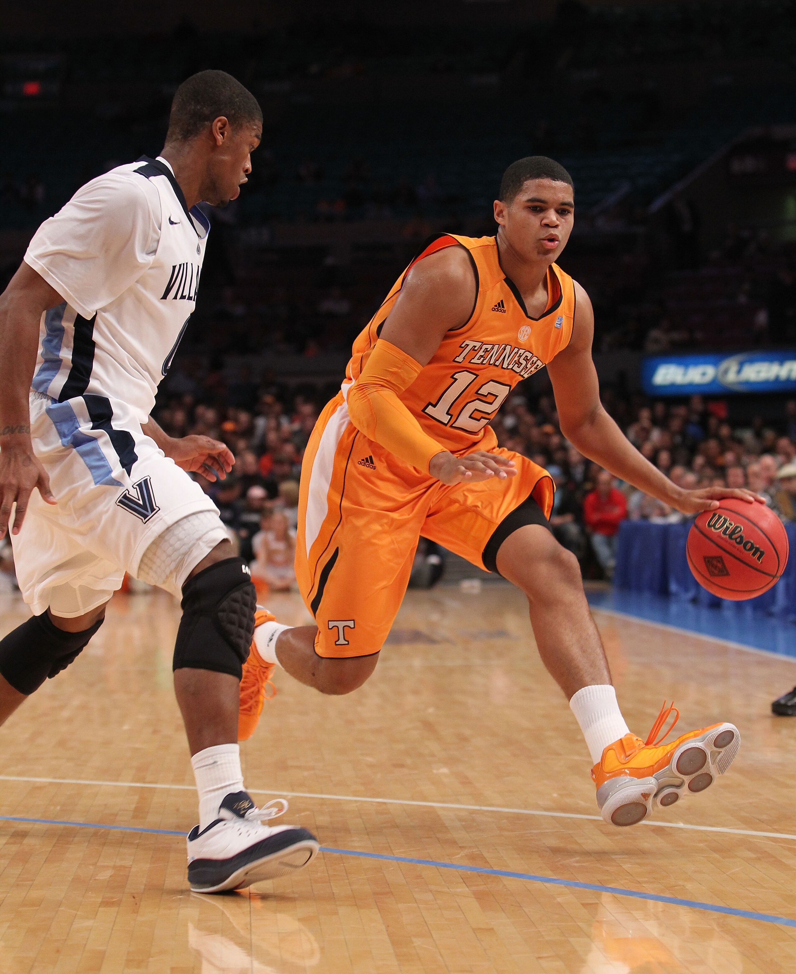 NEW YORK - NOVEMBER 26: Tobias Harris #12 of the Tennessee Volunteers dribbles the ball against the Villanova Wildcats during the Championship game at Madison Square Garden on November 26, 2010 in New York City. (Photo by Nick Laham/Getty Images) NEW YORK - NOVEMBER 26: Tobias Harris #12 of the Tennessee Volunteers dribbles the ball against the Villanova Wildcats during the Championship game at Madison Square Garden on November 26, 2010 in New York City. (Photo by Nick Laham/Getty Images)