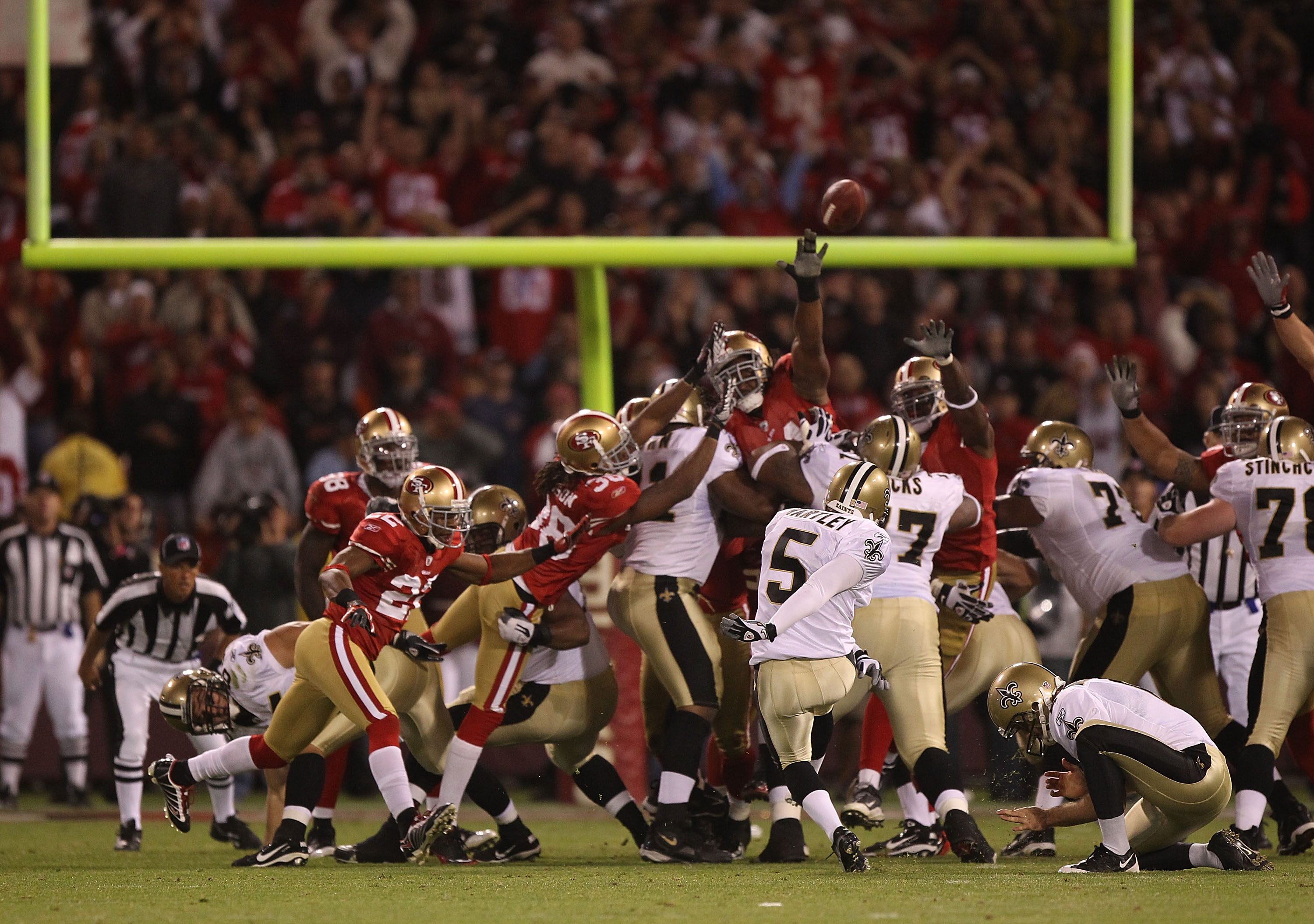 SAN FRANCISCO - SEPTEMBER 20:  Garrett Hartley #5 of the New Orleans Saints celebrates kicks the game winning field goal against the San Francisco 49ers during an NFL game at Candlestick Park on September 20, 2010 in San Francisco, California.  (Photo by