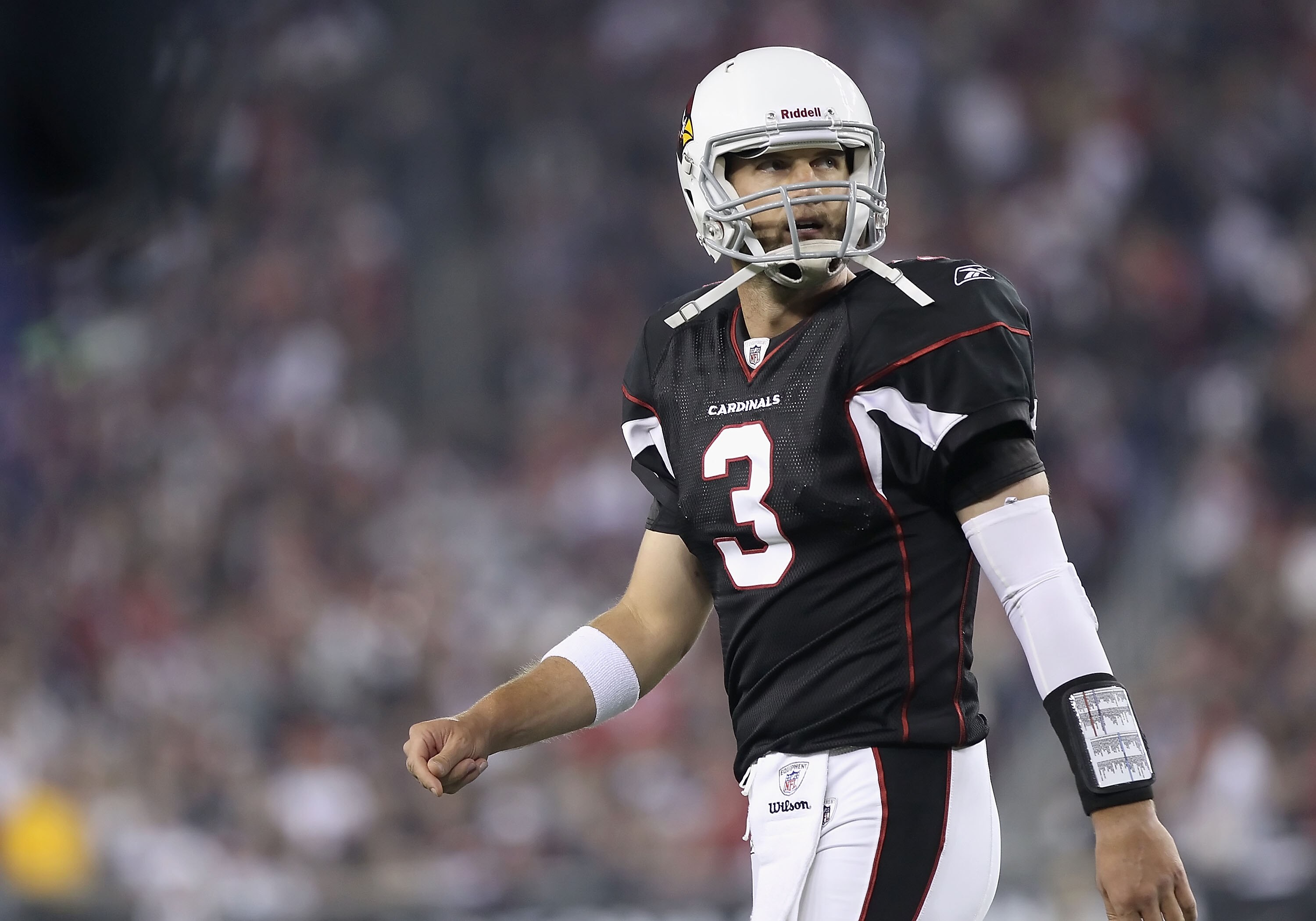 GLENDALE, AZ - NOVEMBER 29:  Quarterback Derek Anderson #3 of the Arizona Cardinals walks off the field during the NFL game against the San Francisco 49ers at the University of Phoenix Stadium on November 29, 2010 in Glendale, Arizona.  (Photo by Christia