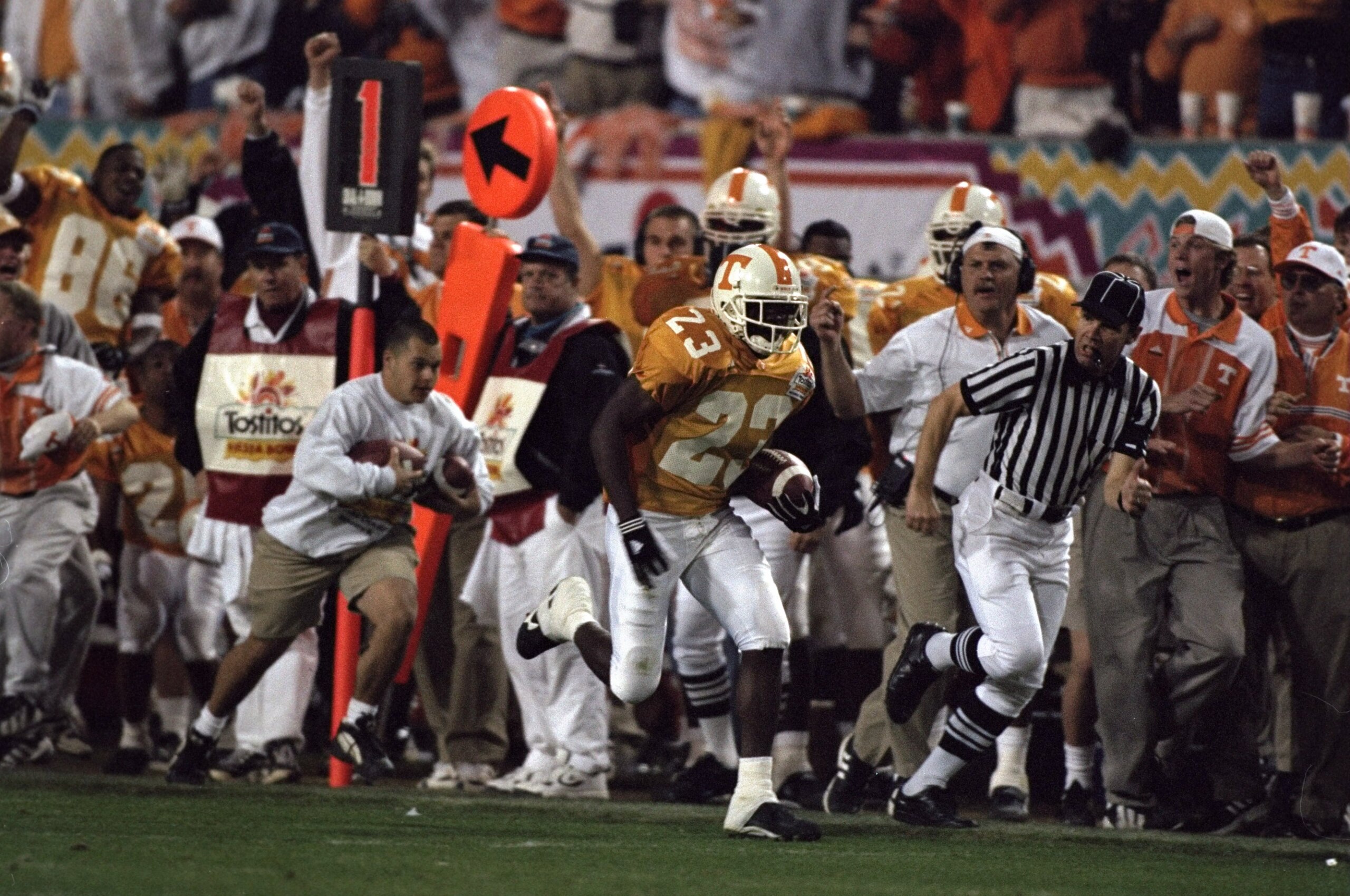 4 Jan 1999:  Dwayne Goodrich #23 of the Tennessee Volunteers in action during the Tostitos Fiesta Bowl Game against the Florida State Seminoles at the Sun Devil Stadium in Tempe, Arizona. The Volunteers defeated the Seminoles 23-16. Mandatory Credit: Jed