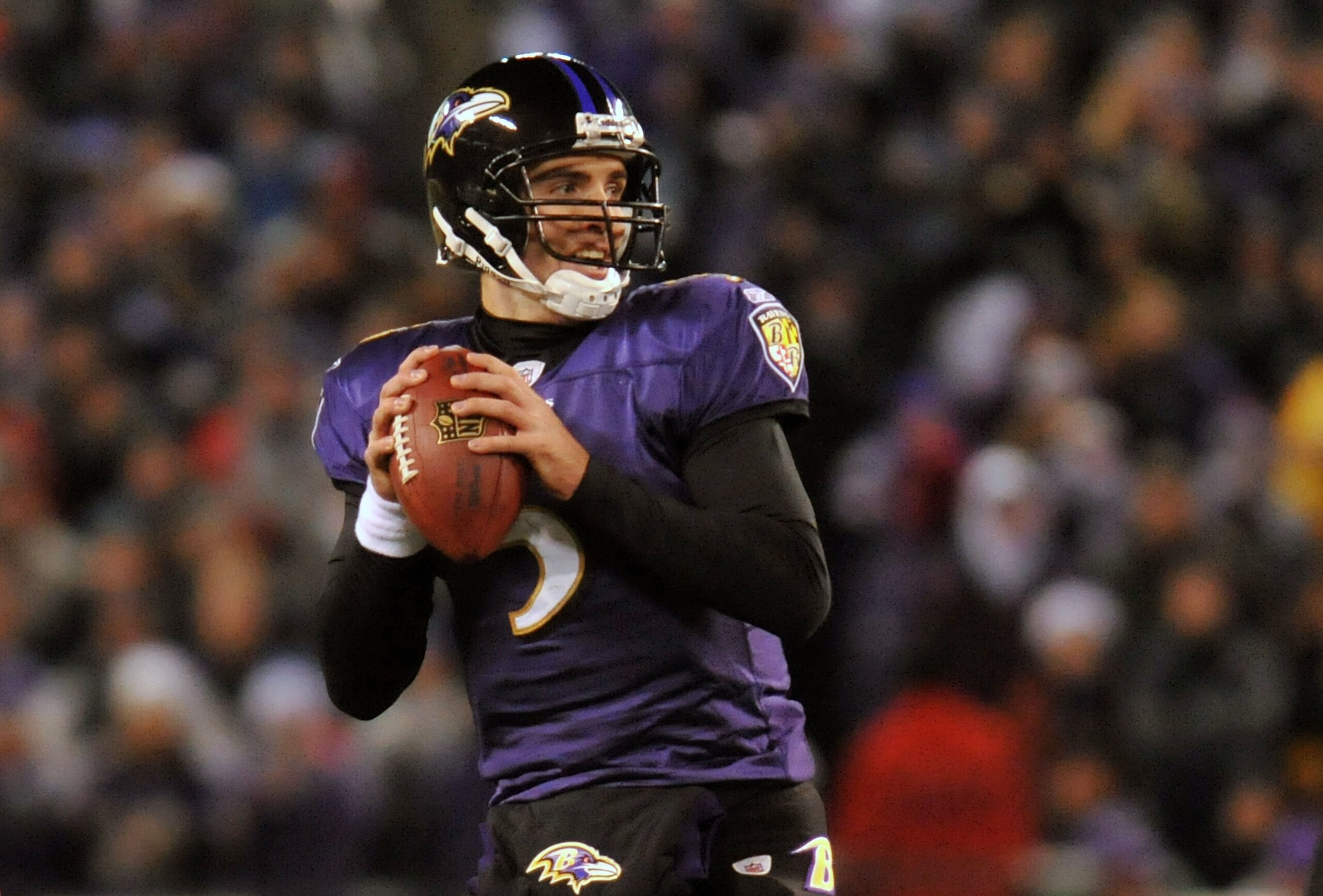 BALTIMORE, MD - DECEMBER 05:  Quarterback Joe Flacco #5 of the Baltimore Ravens looks to pass against the Pittsburgh Steelers at M&T Bank Stadium on December 5, 2010 in Baltimore, Maryland. Pittsburgh won 13-10.  (Photo by Larry French/Getty Images)