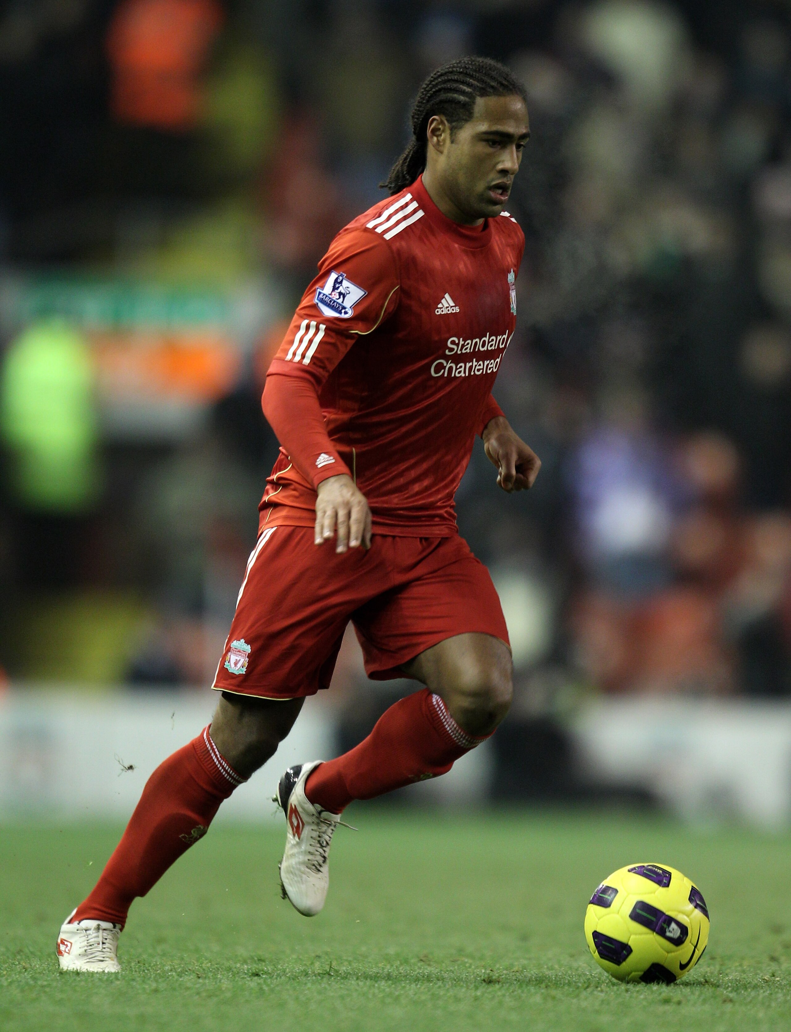 LIVERPOOL, ENGLAND - DECEMBER 06:   Glen Johnson of Liverpool in action during the Barclays Premier League match between Liverpool and Aston Villa at Anfield on December 6, 2010 in Liverpool, England. (Photo by Mark Thompson/Getty Images)